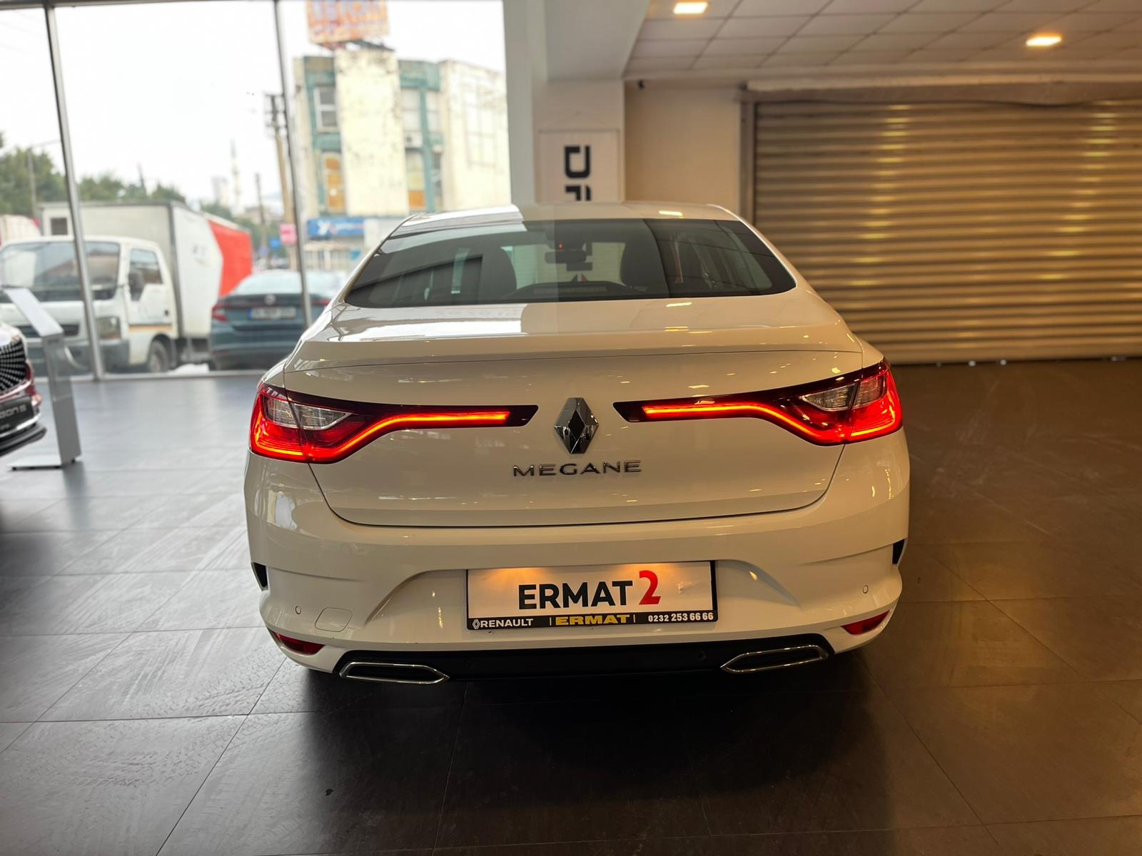 2021 Dizel Otomatik Renault Megane Beyaz Ermat Motorlu Araçlar ve Tarım Ürünleri Sanayi Ticaret A.Ş.