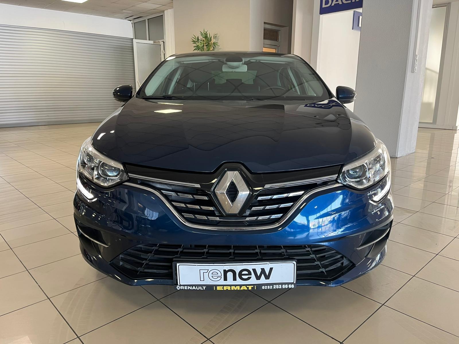 2022 Benzin Otomatik Renault Megane Mavi Ermat Motorlu Araçlar ve Tarım Ürünleri Sanayi Ticaret A.Ş.