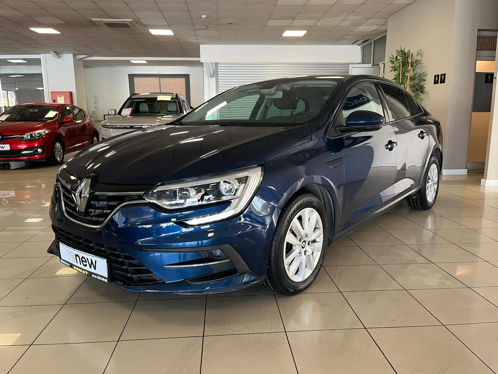 2022 Benzin Otomatik Renault Megane Mavi Ermat Motorlu Araçlar ve Tarım Ürünleri Sanayi Ticaret A.Ş.