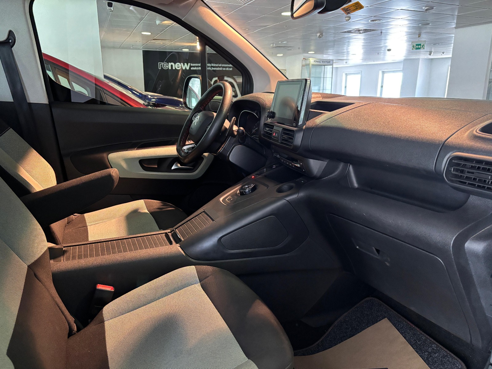 2021 Dizel Otomatik Citroen Berlingo Gri Ermat Motorlu Araçlar ve Tarım Ürünleri Sanayi Ticaret A.Ş.