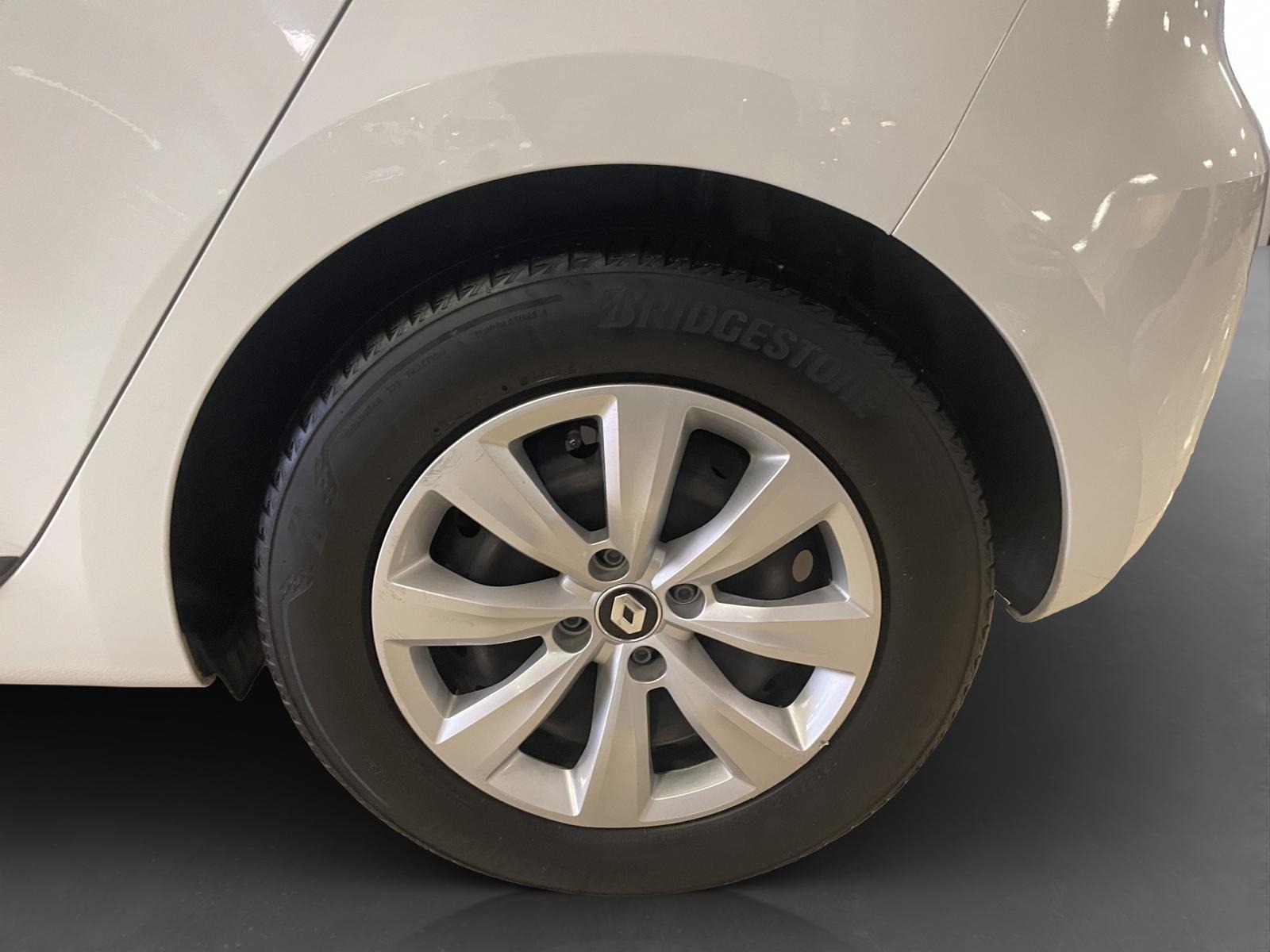 2022 Benzin Manuel Renault Clio Beyaz Ermat Motorlu Araçlar ve Tarım Ürünleri Sanayi Ticaret A.Ş.