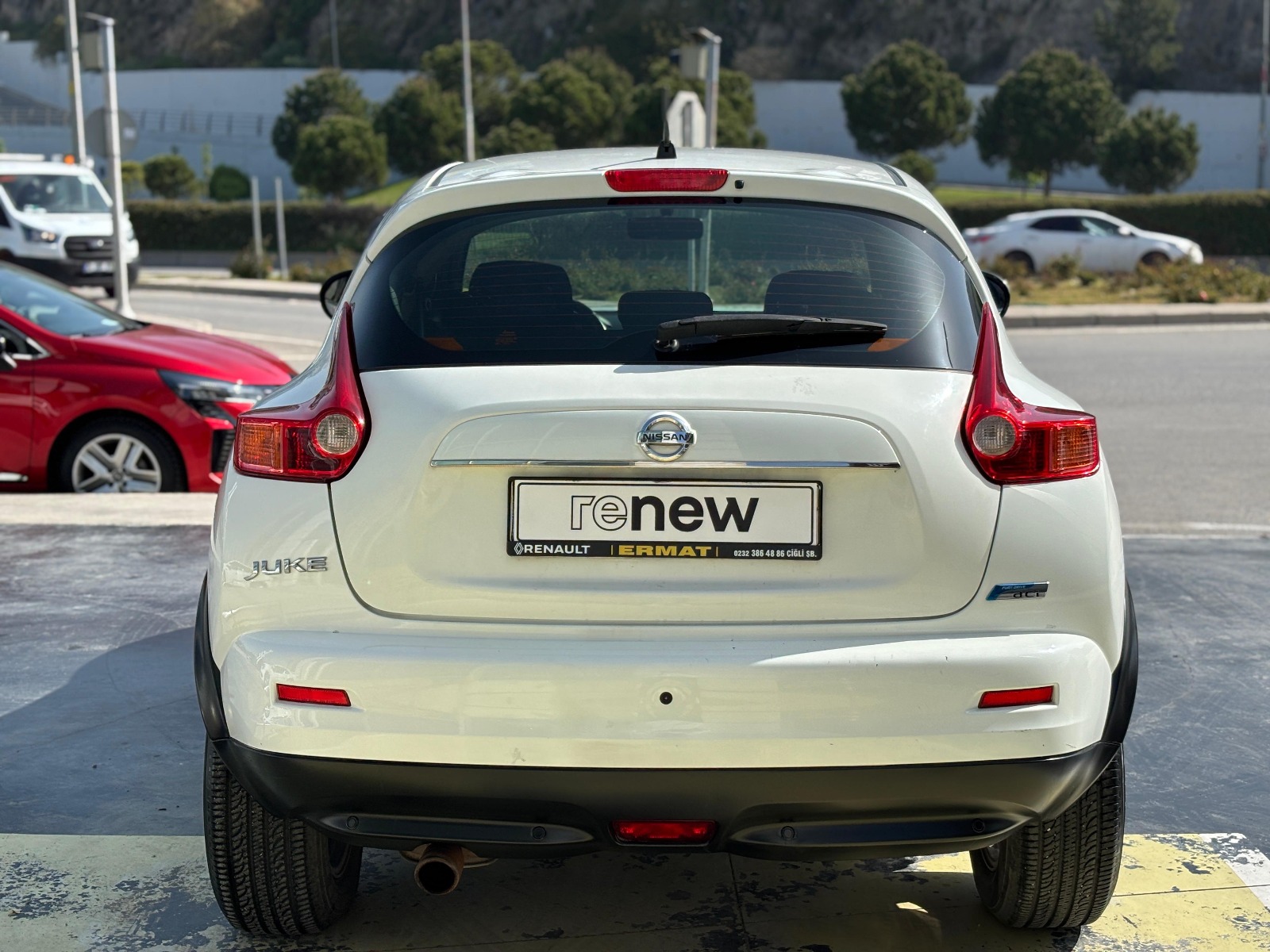 2012 Dizel Manuel Nissan Juke Beyaz Ermat Motorlu Araçlar ve Tarım Ürünleri Sanayi Ticaret A.Ş.