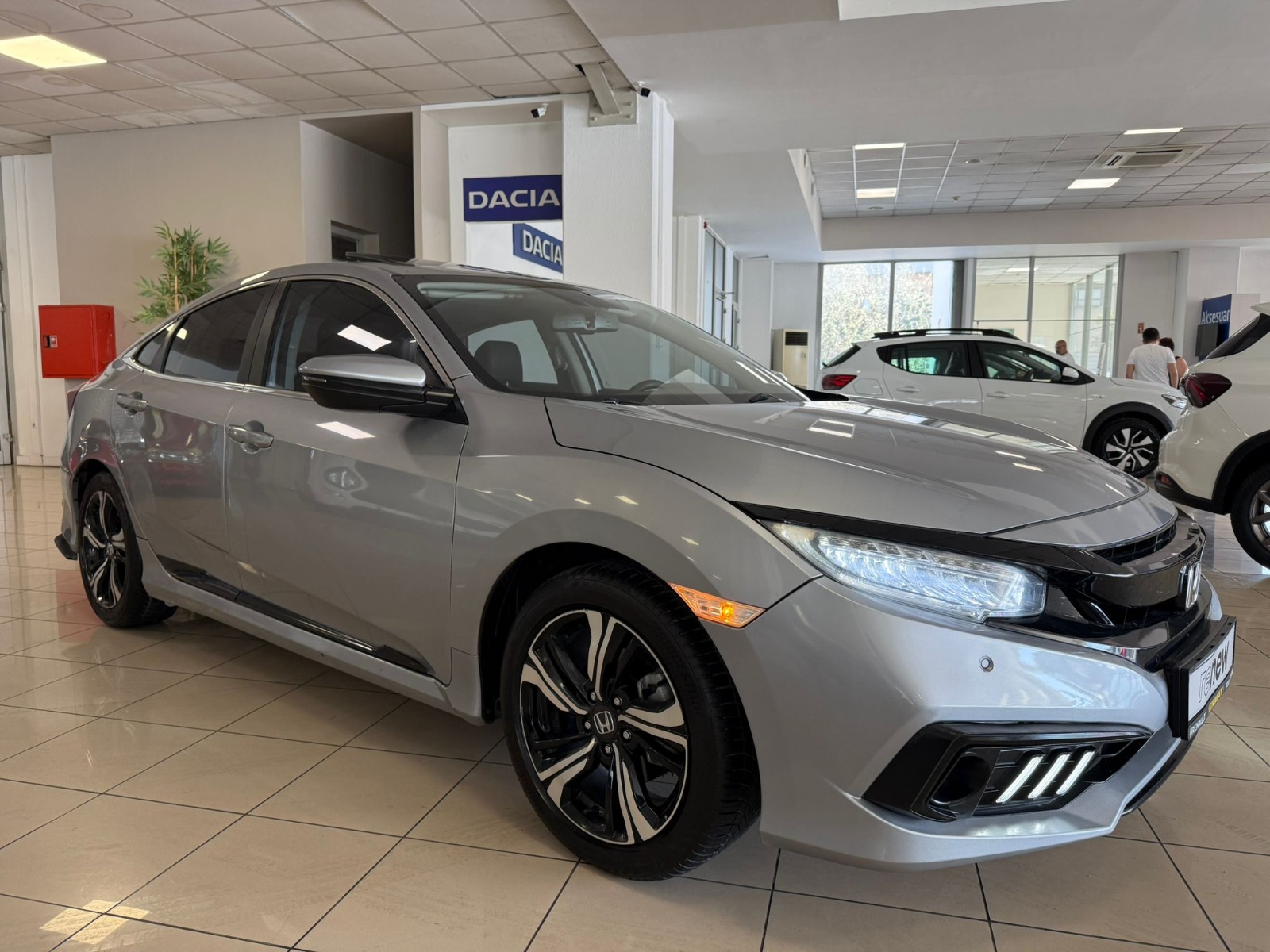 2020 Benzin + LPG Otomatik Honda Civic Gümüş Gri Ermat Motorlu Araçlar ve Tarım Ürünleri Sanayi Ticaret A.Ş.