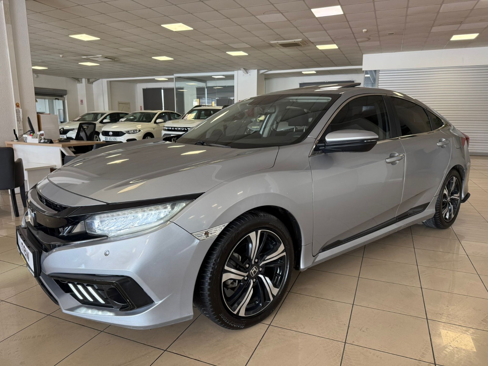 2020 Benzin + LPG Otomatik Honda Civic Gümüş Gri Ermat Motorlu Araçlar ve Tarım Ürünleri Sanayi Ticaret A.Ş.