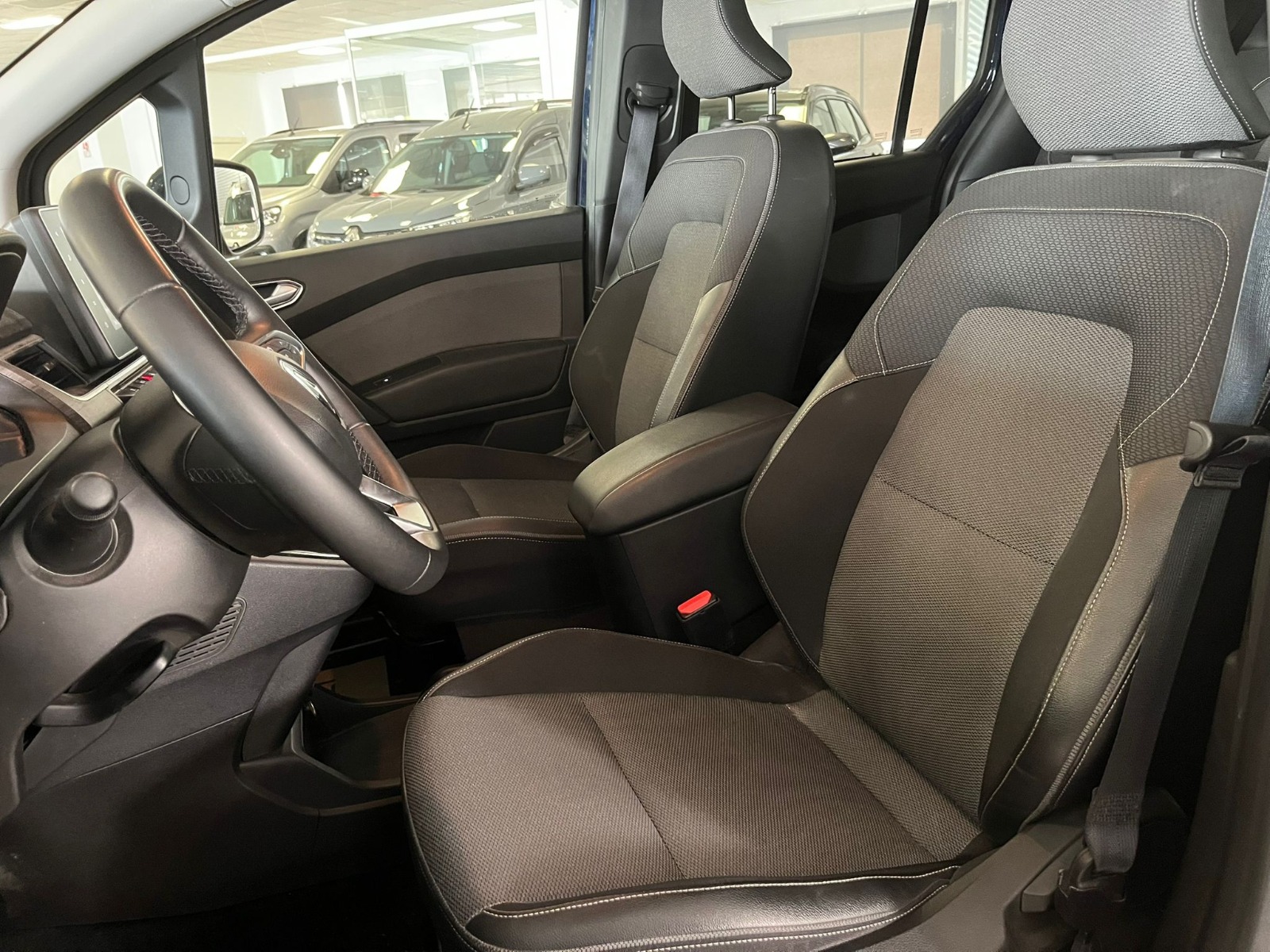2023 Elektrik Otomatik Renault Kangoo Mavi Ermat Motorlu Araçlar ve Tarım Ürünleri Sanayi Ticaret A.Ş.