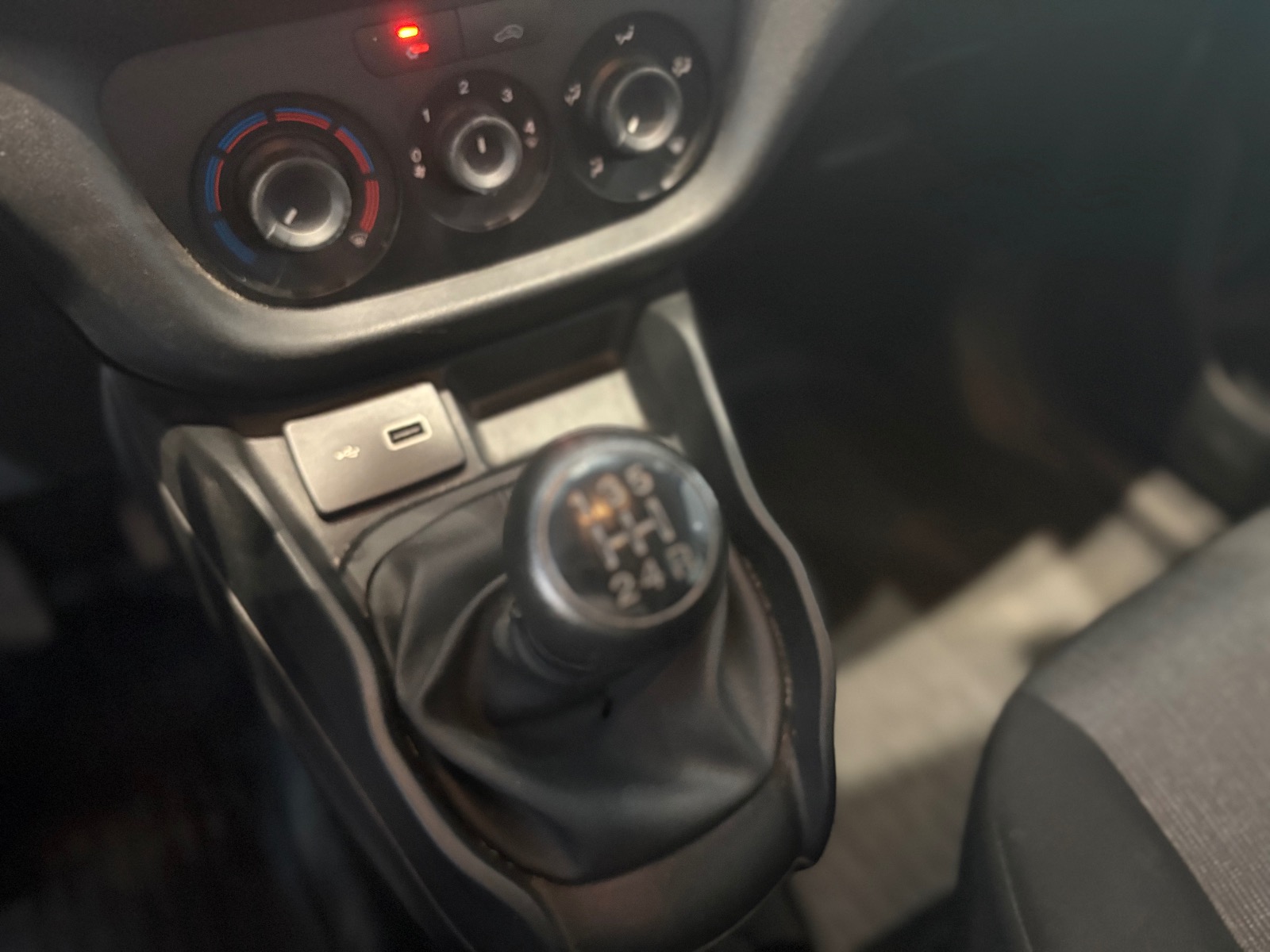 2020 Dizel Manuel Fiat Doblo Combi Beyaz Ermat Motorlu Araçlar ve Tarım Ürünleri Sanayi Ticaret A.Ş.