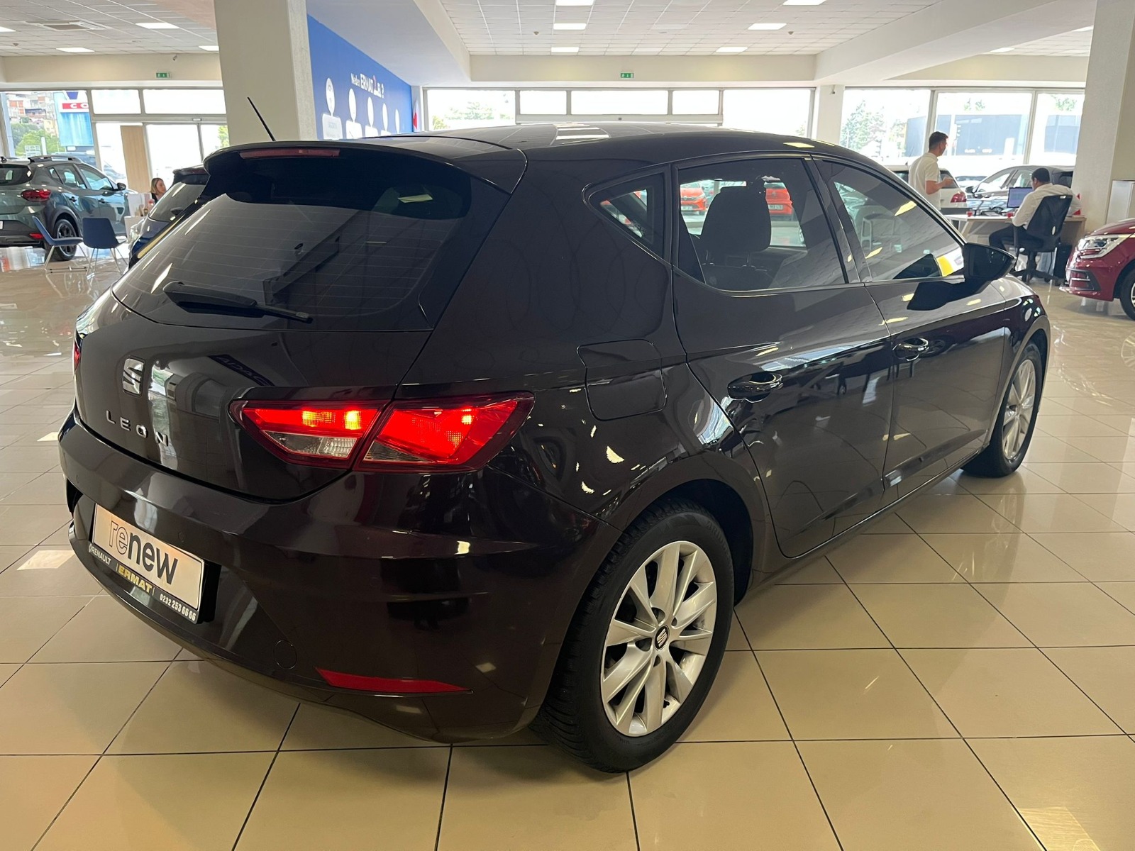 2018 Benzin Otomatik Seat Leon Mor Ermat Motorlu Araçlar ve Tarım Ürünleri Sanayi Ticaret A.Ş.