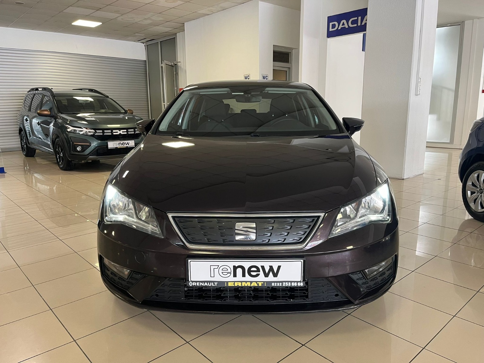2018 Benzin Otomatik Seat Leon Mor Ermat Motorlu Araçlar ve Tarım Ürünleri Sanayi Ticaret A.Ş.