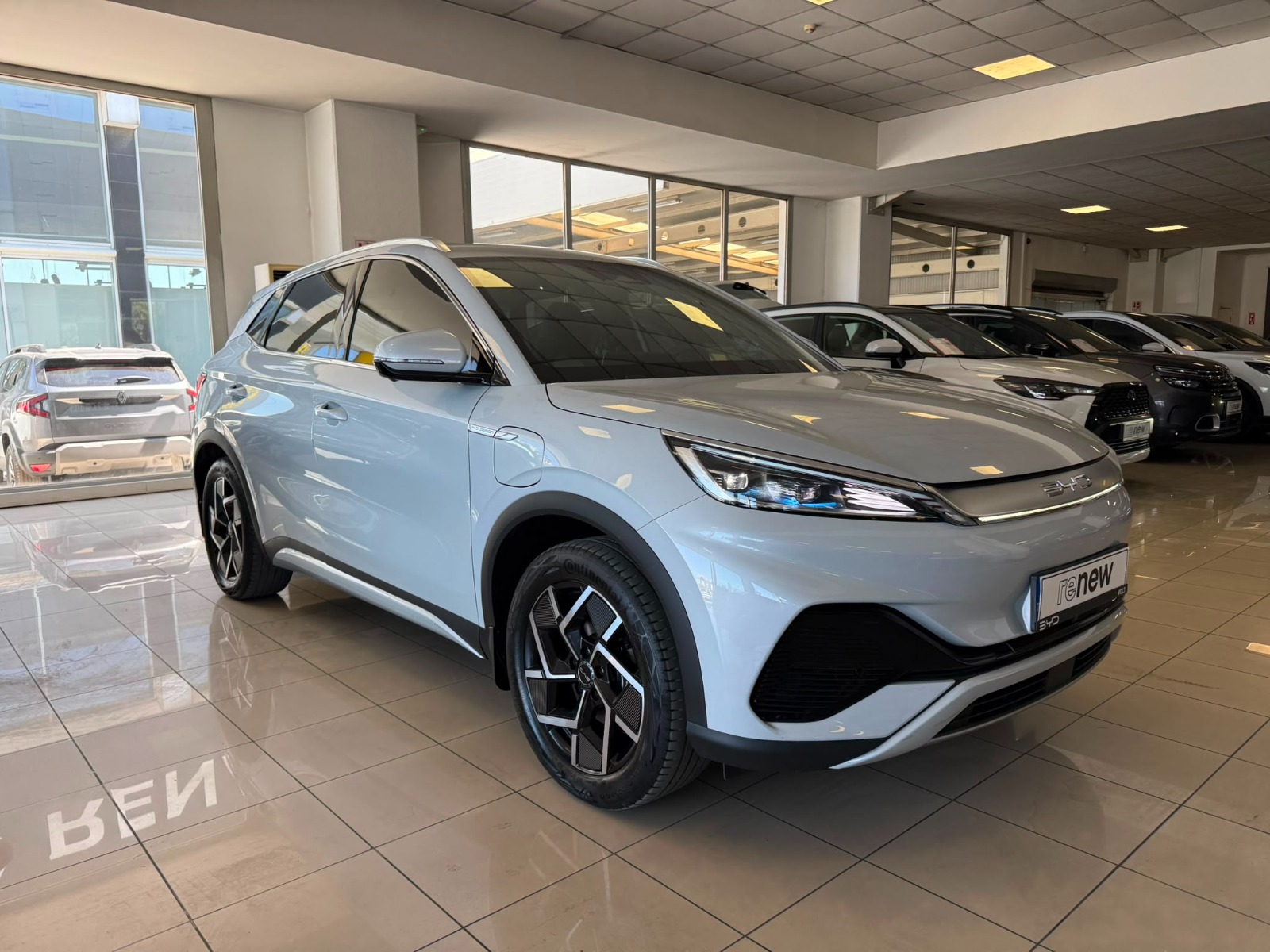 2023 Elektrik Otomatik BYD Atto 3 Beyaz Ermat Motorlu Araçlar ve Tarım Ürünleri Sanayi Ticaret A.Ş.