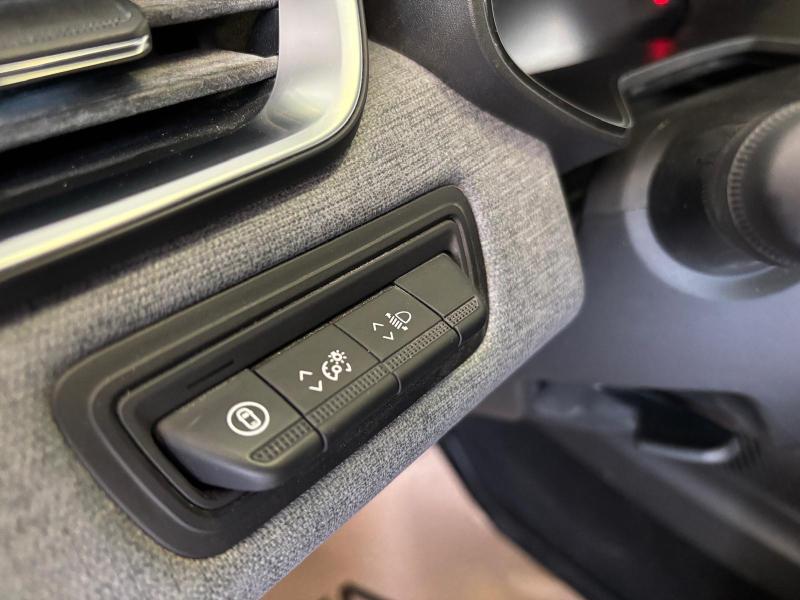 2025 Benzin Otomatik Renault Clio Beyaz Ermat Motorlu Araçlar ve Tarım Ürünleri Sanayi Ticaret A.Ş.