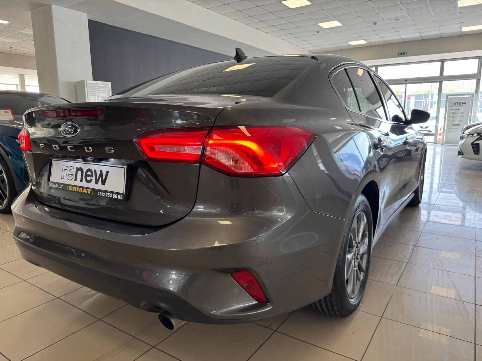 2024 Dizel Otomatik Ford Focus Gri Ermat Motorlu Araçlar ve Tarım Ürünleri Sanayi Ticaret A.Ş.