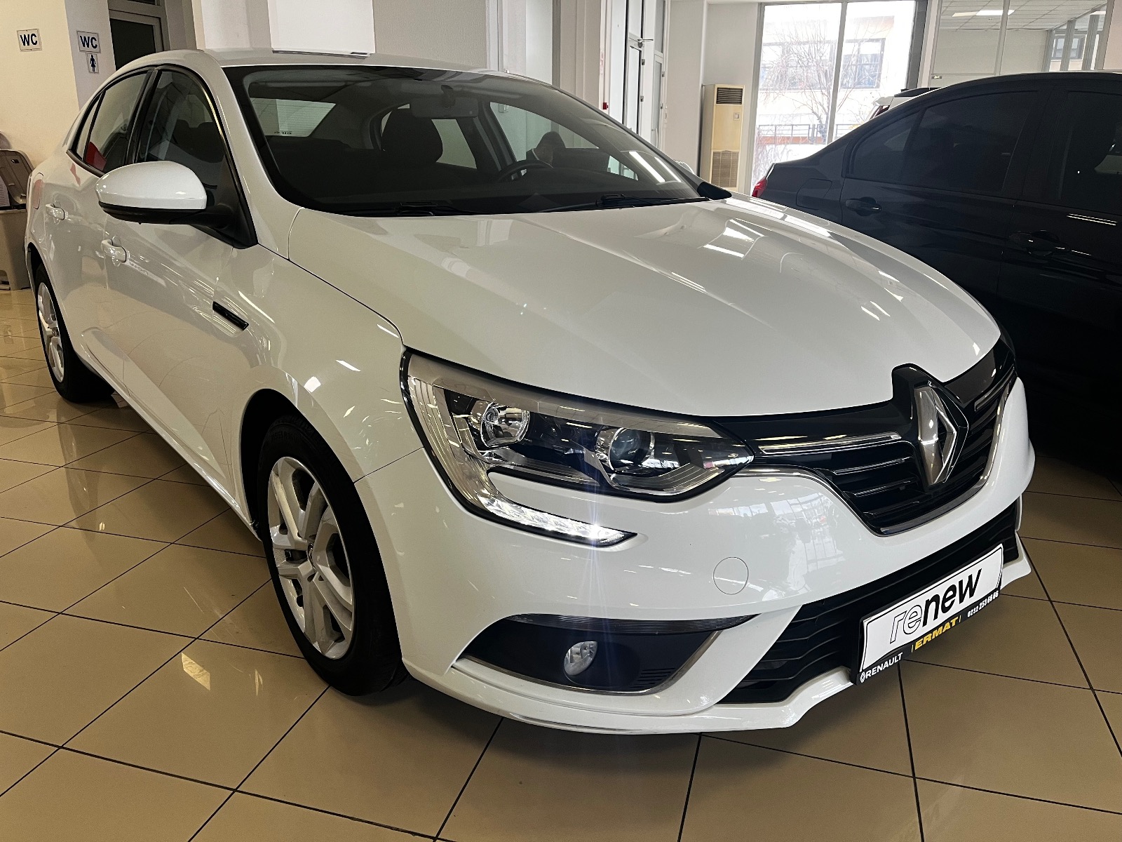 2019 Benzin Manuel Renault Megane Beyaz Ermat Motorlu Araçlar ve Tarım Ürünleri Sanayi Ticaret A.Ş.