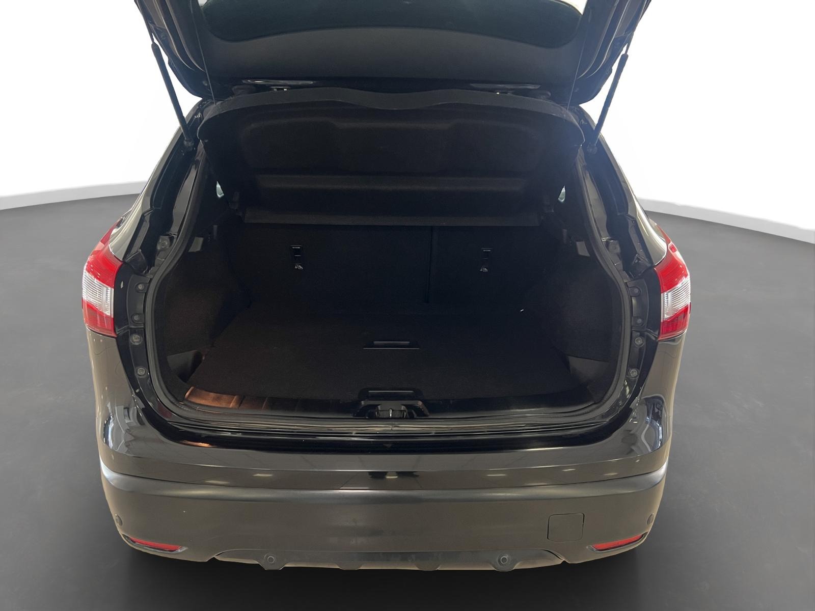 2017 Dizel Otomatik Nissan Qashqai Siyah Ermat Motorlu Araçlar ve Tarım Ürünleri Sanayi Ticaret A.Ş.