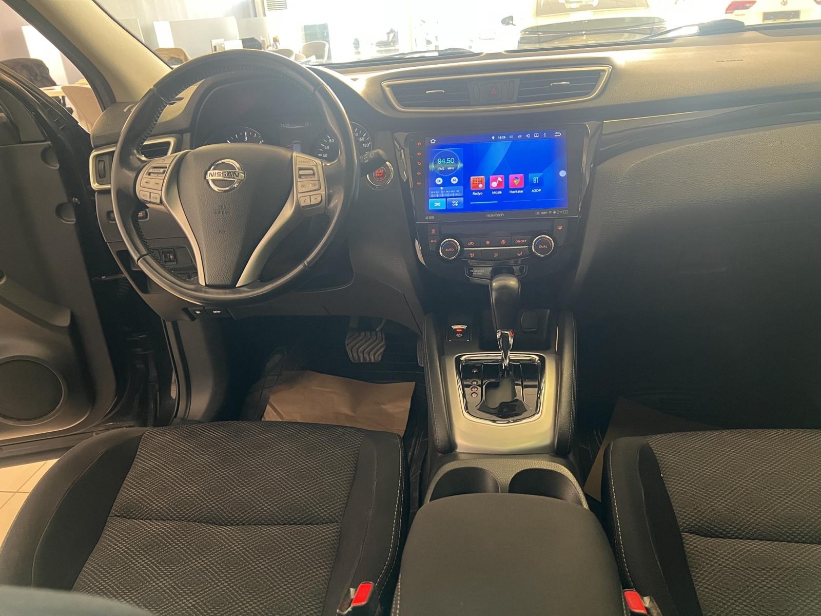 2017 Dizel Otomatik Nissan Qashqai Siyah Ermat Motorlu Araçlar ve Tarım Ürünleri Sanayi Ticaret A.Ş.