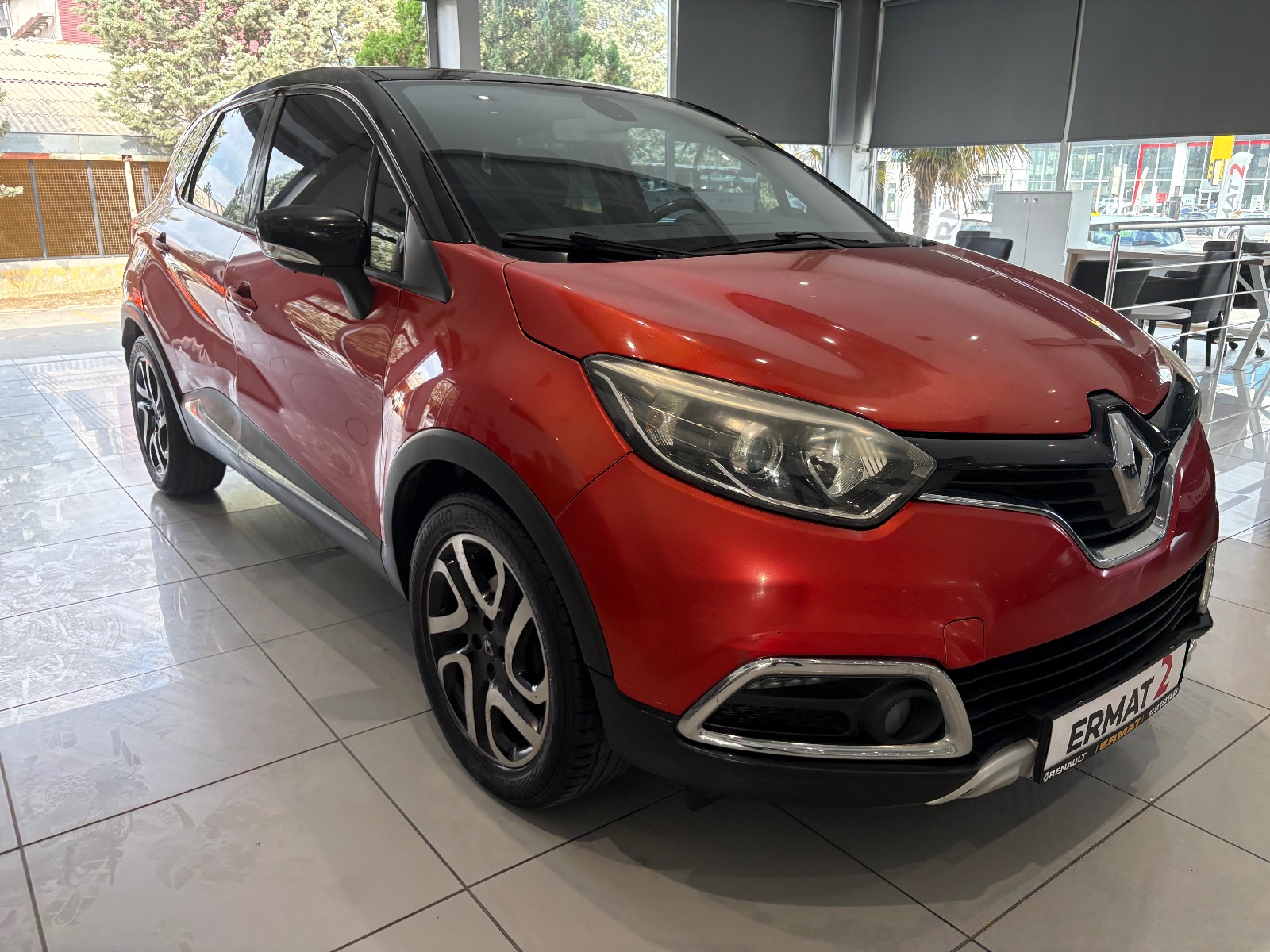 2015 Dizel Manuel Renault Captur Kırmızı Ermat Motorlu Araçlar ve Tarım Ürünleri Sanayi Ticaret A.Ş.