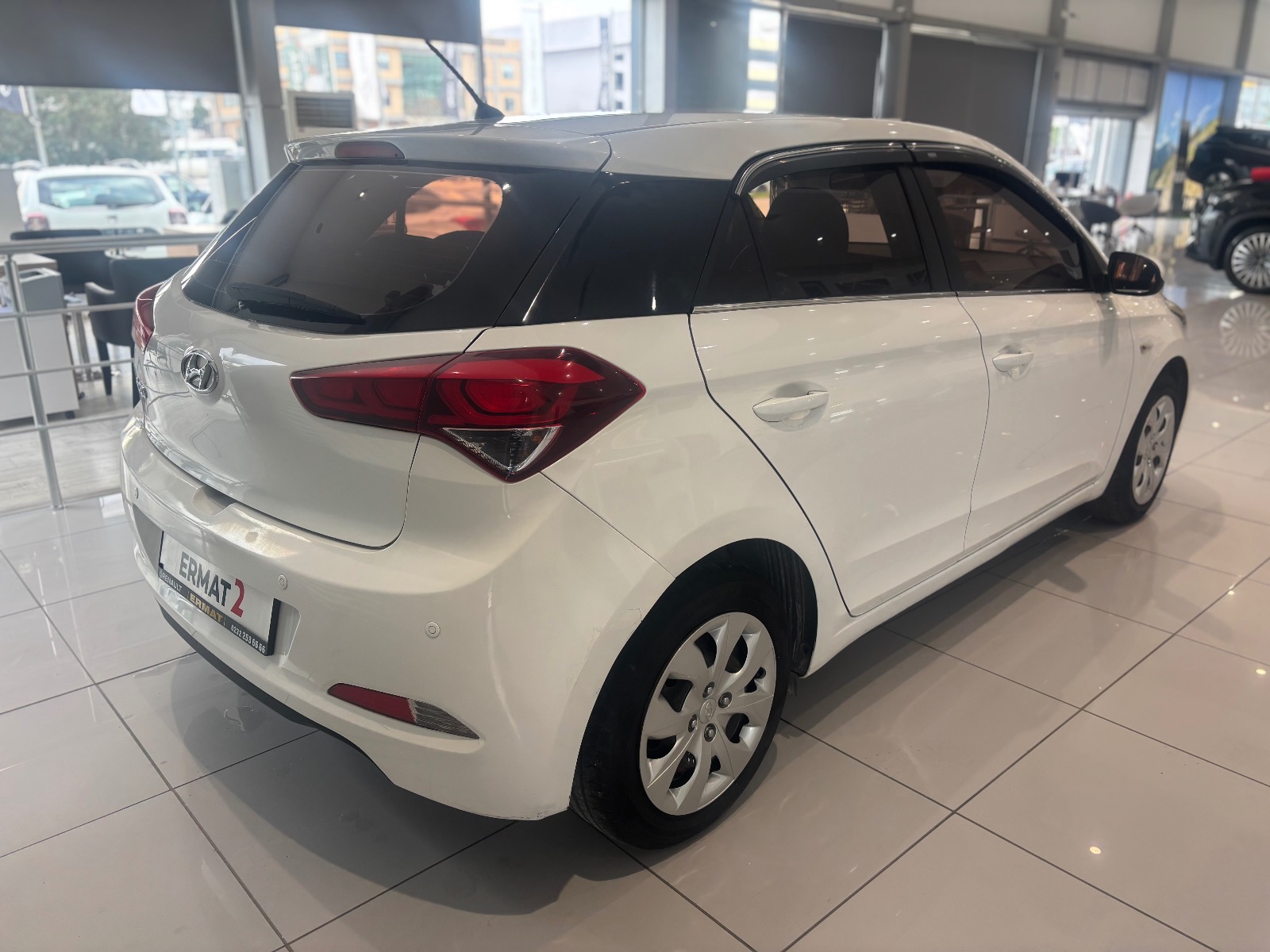 2016 Benzin Manuel Hyundai i20 Beyaz Ermat Motorlu Araçlar ve Tarım Ürünleri Sanayi Ticaret A.Ş.
