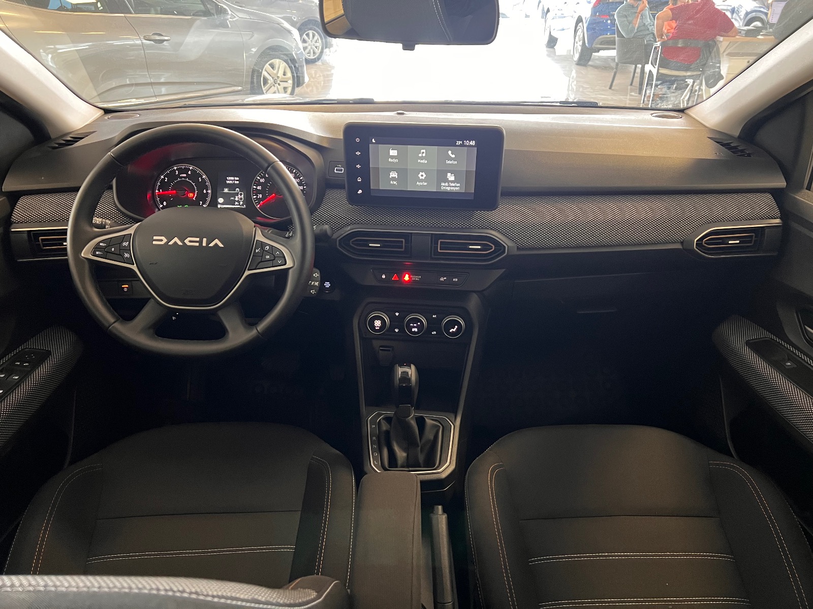 2024 Benzin Otomatik Dacia Sandero Bej Ermat Motorlu Araçlar ve Tarım Ürünleri Sanayi Ticaret A.Ş.