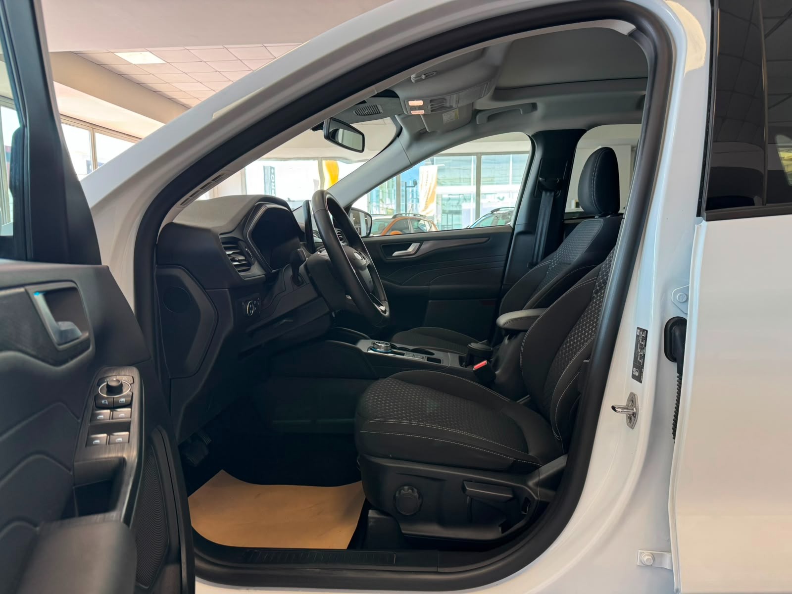 2025 Benzin Otomatik Ford Kuga Beyaz Ermat Motorlu Araçlar ve Tarım Ürünleri Sanayi Ticaret A.Ş.