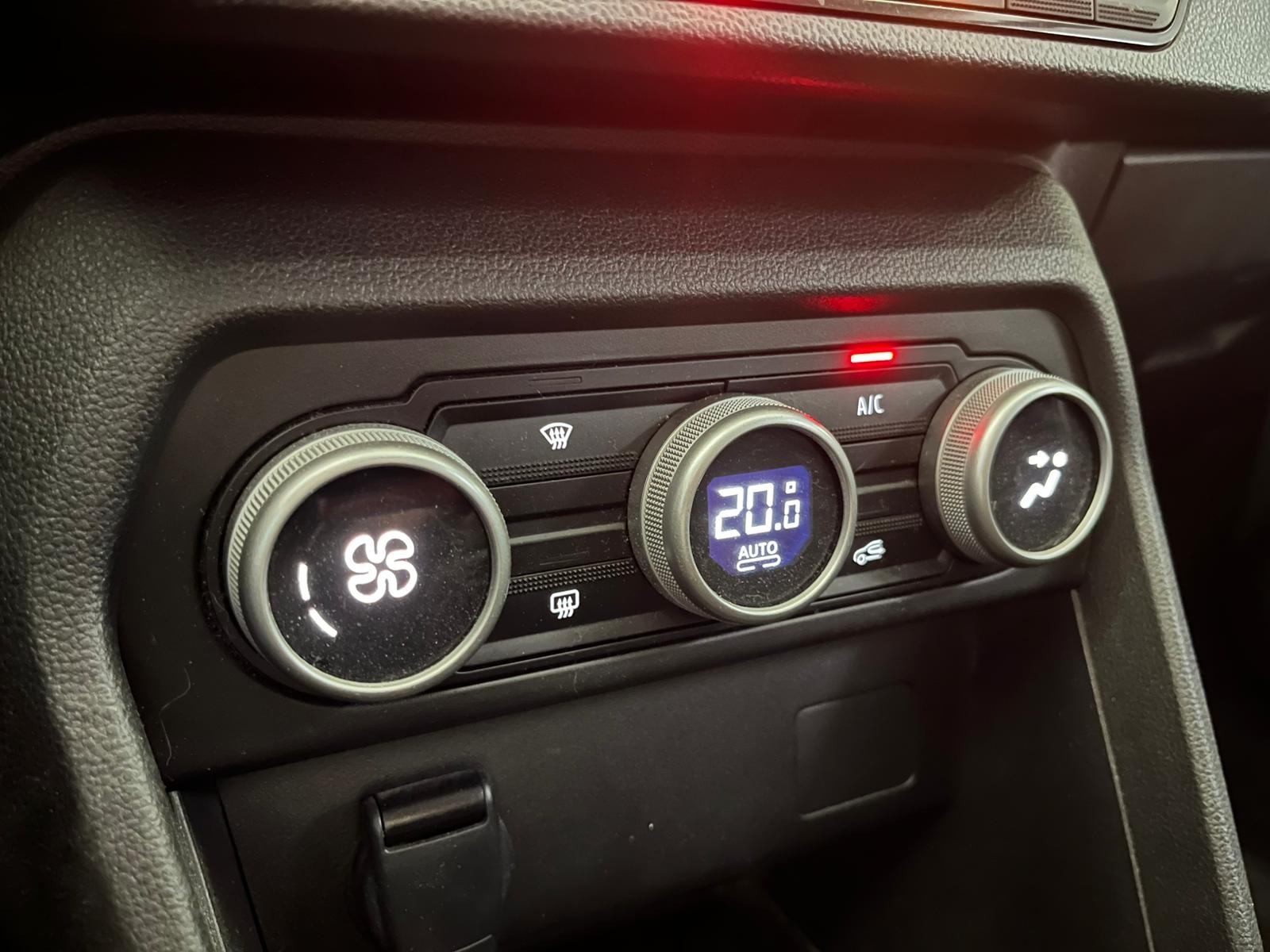 2023 Benzin Otomatik Dacia Sandero Gri Ermat Motorlu Araçlar ve Tarım Ürünleri Sanayi Ticaret A.Ş.