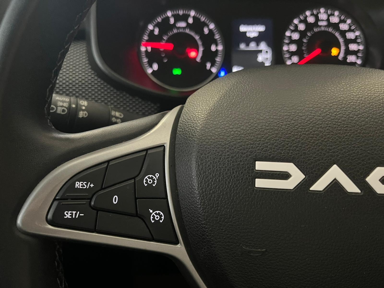 2023 Benzin Otomatik Dacia Sandero Gri Ermat Motorlu Araçlar ve Tarım Ürünleri Sanayi Ticaret A.Ş.
