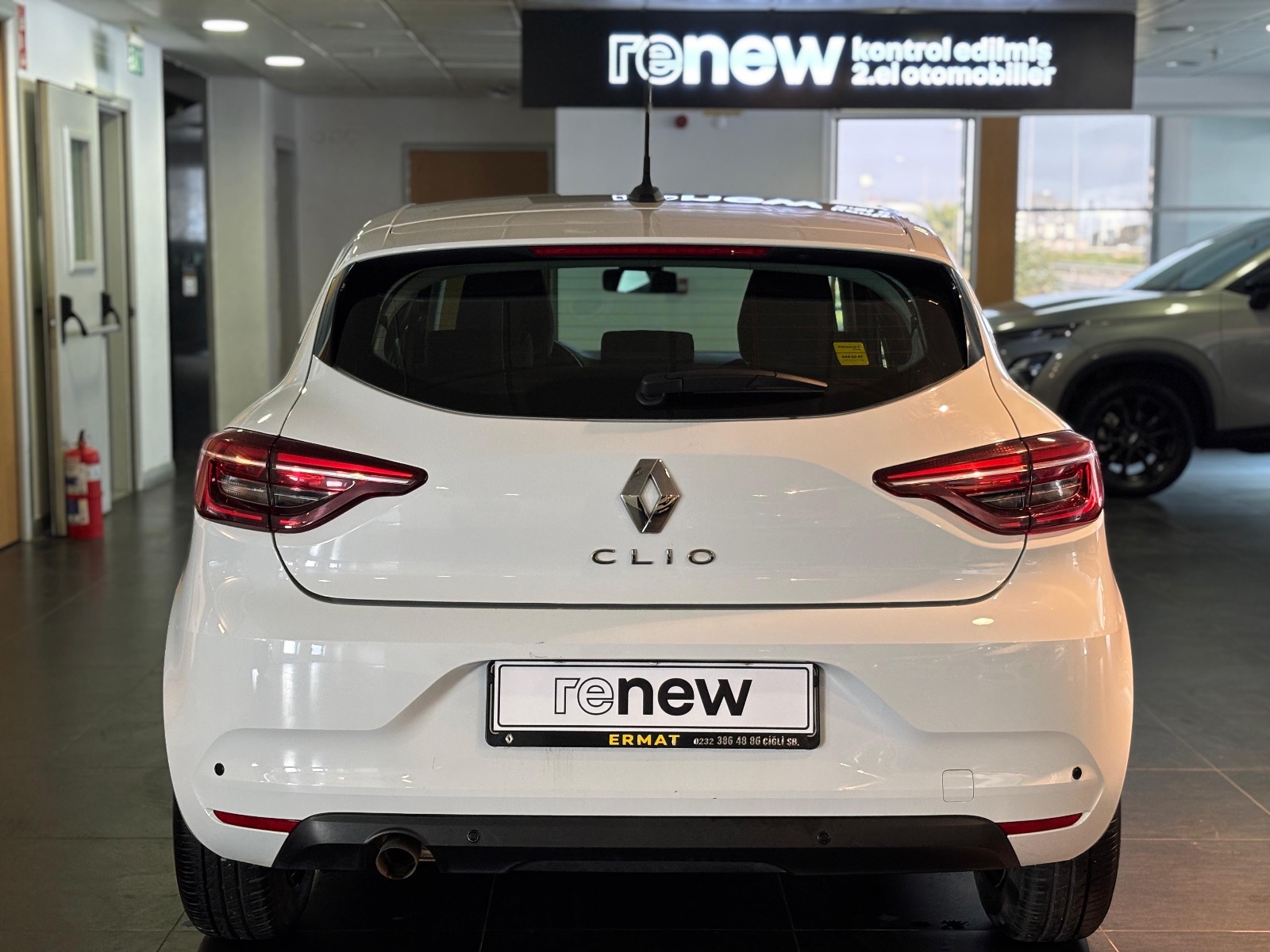 2022 Benzin Manuel Renault Clio Beyaz Ermat Motorlu Araçlar ve Tarım Ürünleri Sanayi Ticaret A.Ş.