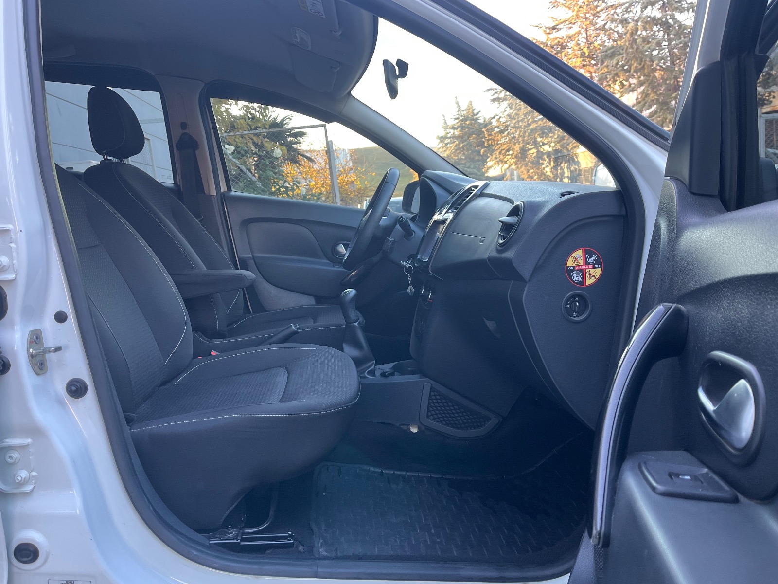 2017 Benzin Manuel Renault Symbol Beyaz Ermat Motorlu Araçlar ve Tarım Ürünleri Sanayi Ticaret A.Ş.