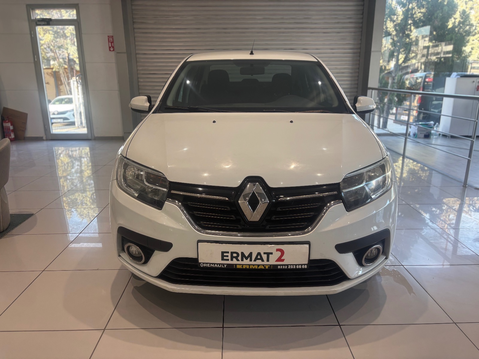 2017 Benzin Manuel Renault Symbol Beyaz Ermat Motorlu Araçlar ve Tarım Ürünleri Sanayi Ticaret A.Ş.