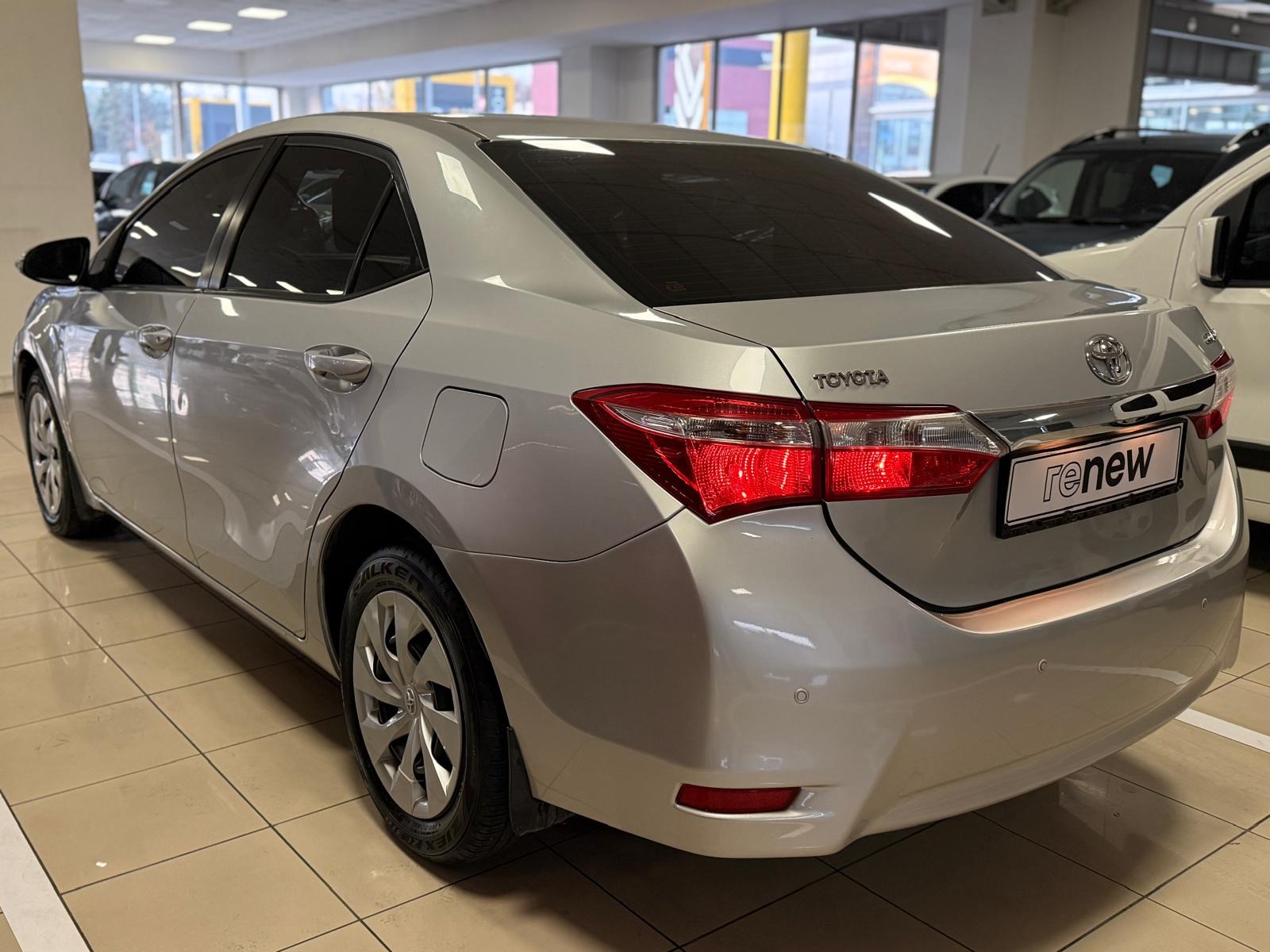 2013 Benzin Manuel Toyota Corolla Gümüş Gri Ermat Motorlu Araçlar ve Tarım Ürünleri Sanayi Ticaret A.Ş.