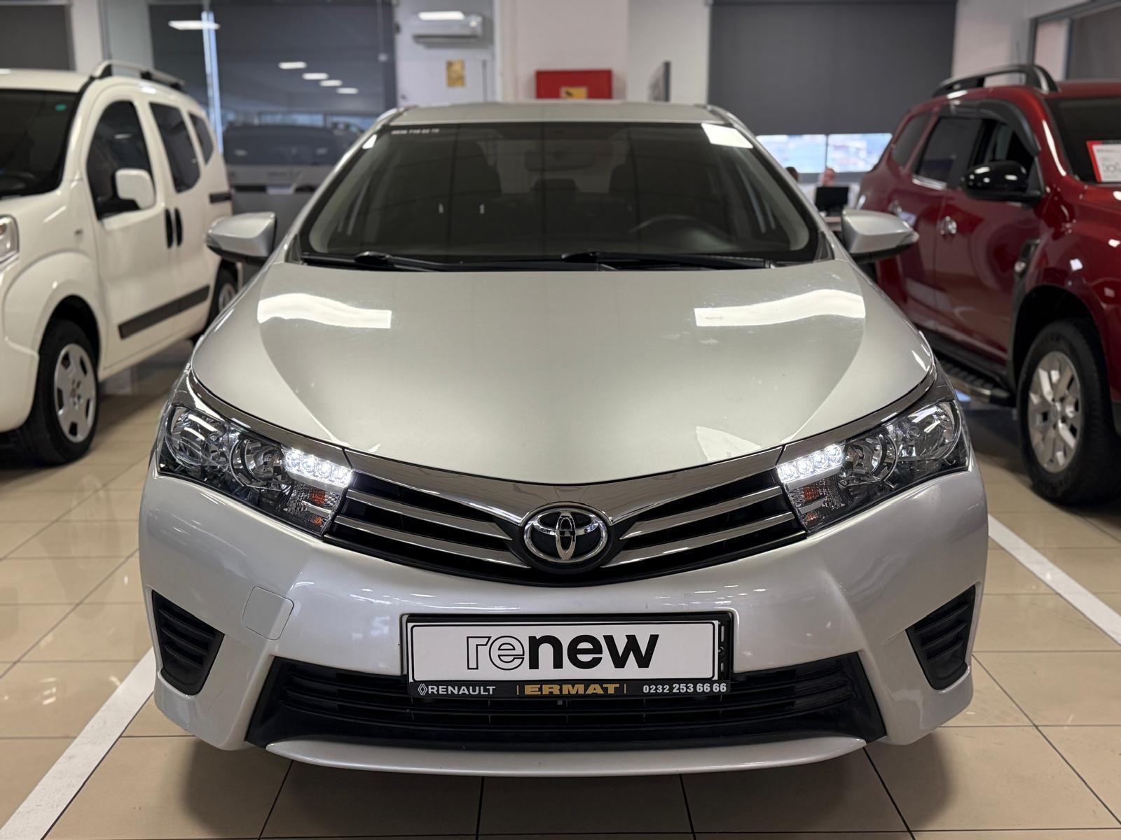 2013 Benzin Manuel Toyota Corolla Gümüş Gri Ermat Motorlu Araçlar ve Tarım Ürünleri Sanayi Ticaret A.Ş.