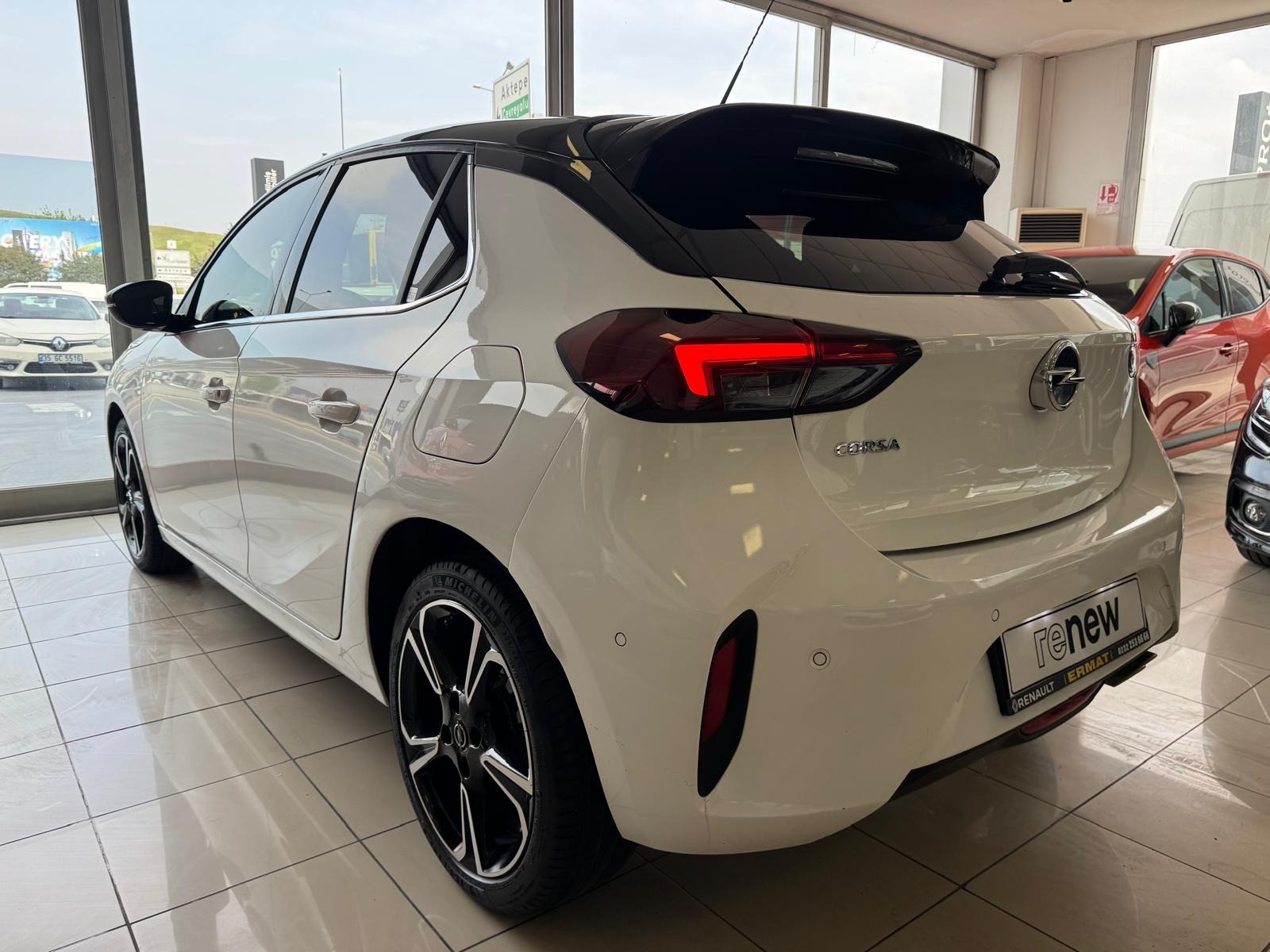 2023 Benzin Otomatik Opel Corsa Beyaz Ermat Motorlu Araçlar ve Tarım Ürünleri Sanayi Ticaret A.Ş.