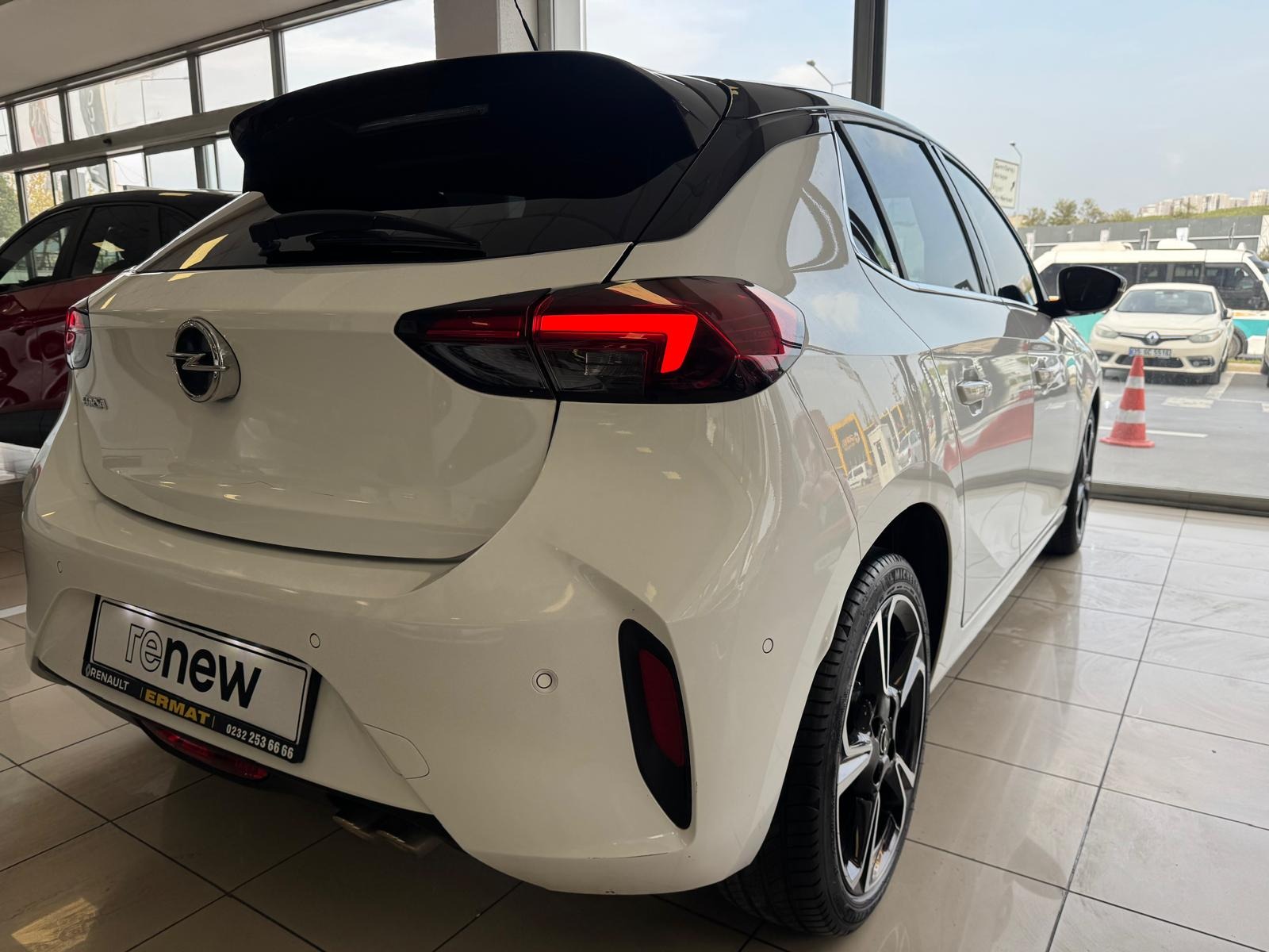 2023 Benzin Otomatik Opel Corsa Beyaz Ermat Motorlu Araçlar ve Tarım Ürünleri Sanayi Ticaret A.Ş.
