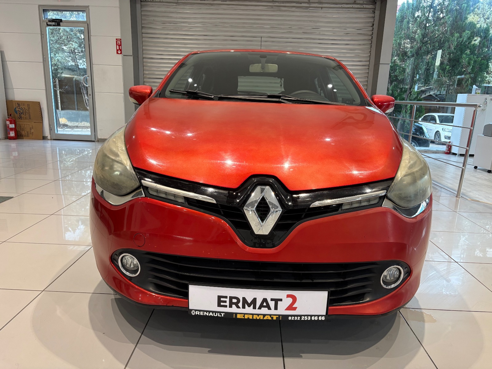 2012 Benzin Manuel Renault Clio Kırmızı Ermat Motorlu Araçlar ve Tarım Ürünleri Sanayi Ticaret A.Ş.