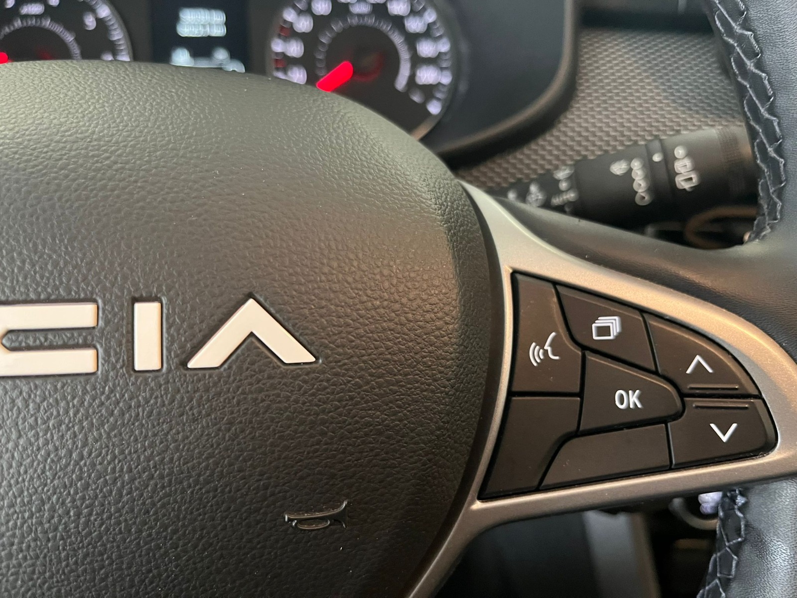2024 Benzin Otomatik Dacia Sandero Bej Ermat Motorlu Araçlar ve Tarım Ürünleri Sanayi Ticaret A.Ş.