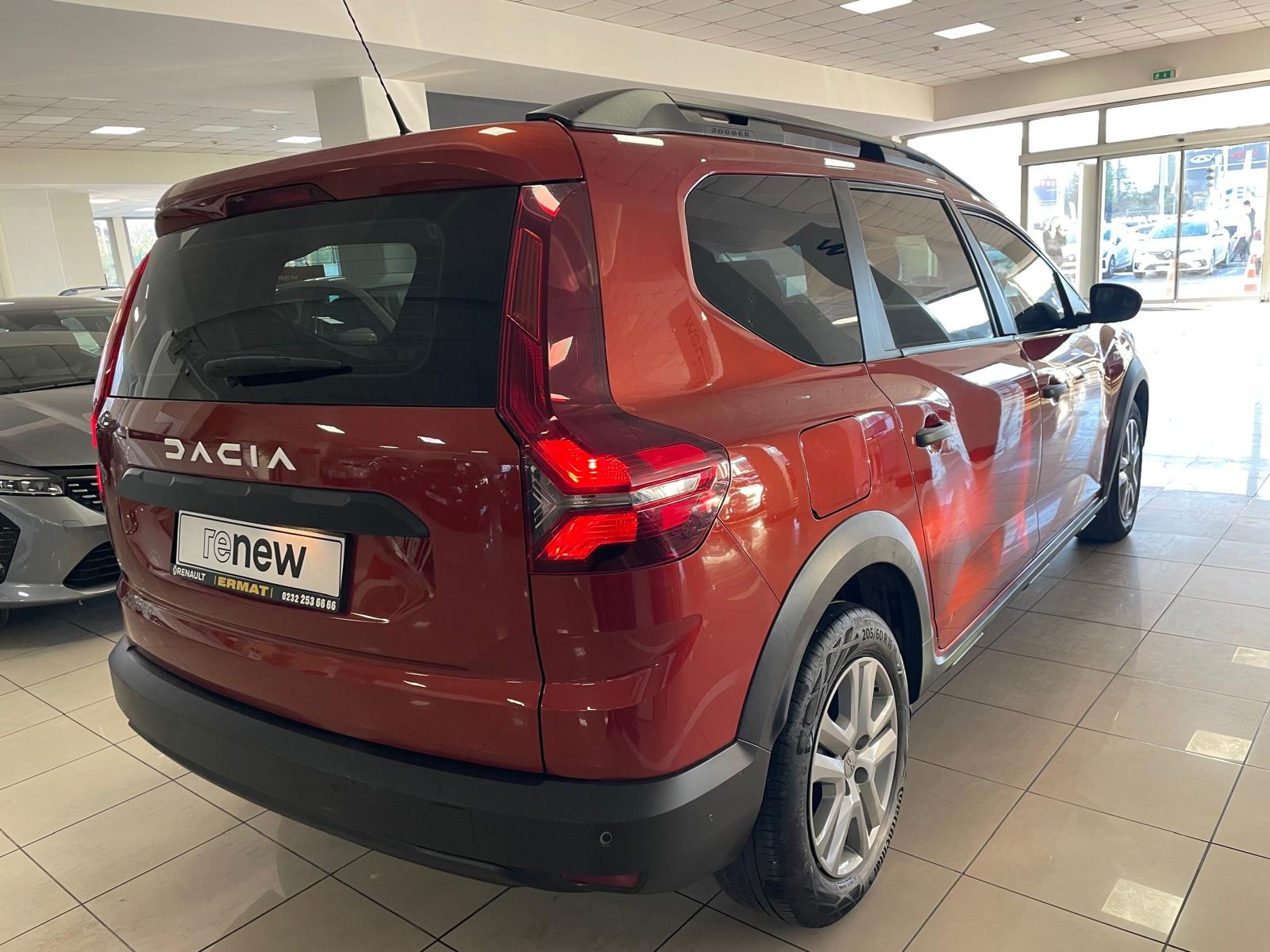 2023 Benzin Manuel Dacia Jogger Turuncu Ermat Motorlu Araçlar ve Tarım Ürünleri Sanayi Ticaret A.Ş.