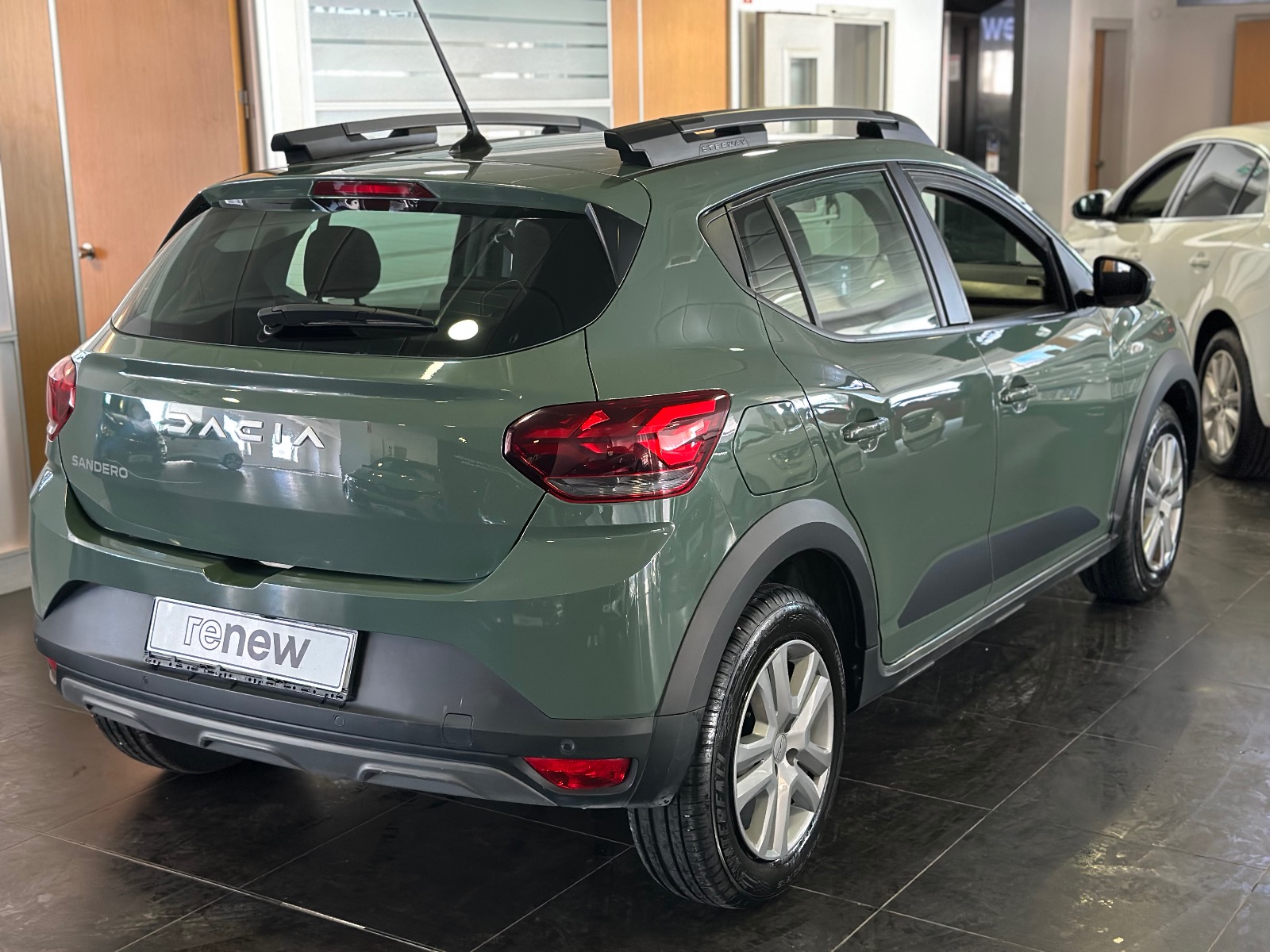 2023 Benzin Otomatik Dacia Sandero Stepway Yeşil Ermat Motorlu Araçlar ve Tarım Ürünleri Sanayi Ticaret A.Ş.