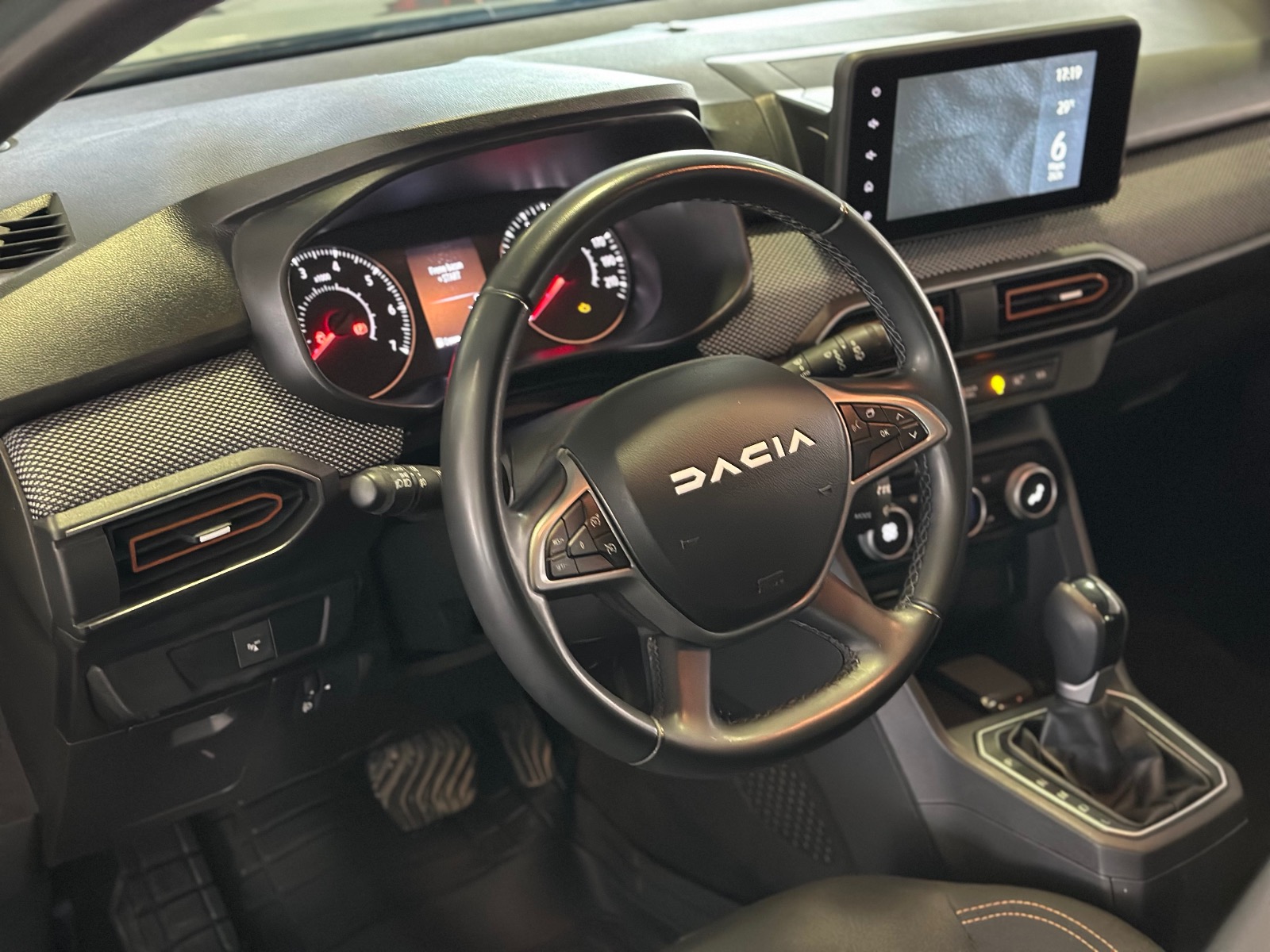 2023 Benzin Otomatik Dacia Sandero Stepway Yeşil Ermat Motorlu Araçlar ve Tarım Ürünleri Sanayi Ticaret A.Ş.