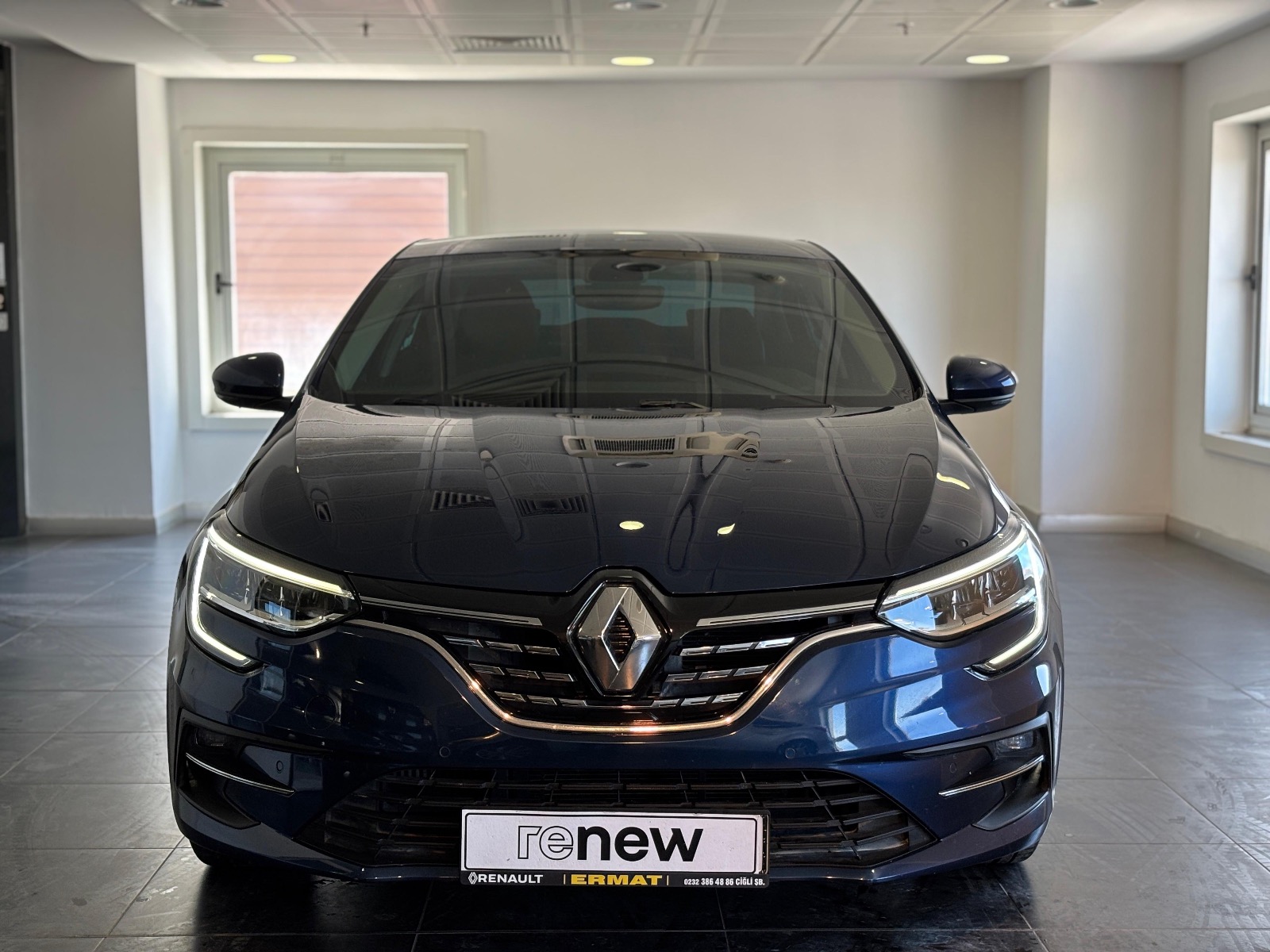 2023 Benzin Otomatik Renault Megane Lacivert Ermat Motorlu Araçlar ve Tarım Ürünleri Sanayi Ticaret A.Ş.
