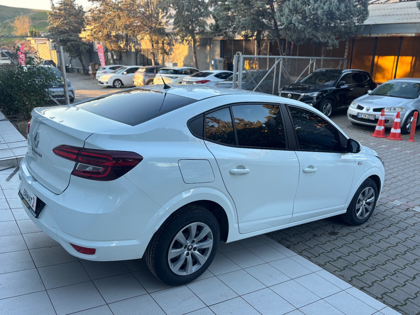 2022 Benzin Manuel Renault Taliant Beyaz Ermat Motorlu Araçlar ve Tarım Ürünleri Sanayi Ticaret A.Ş.