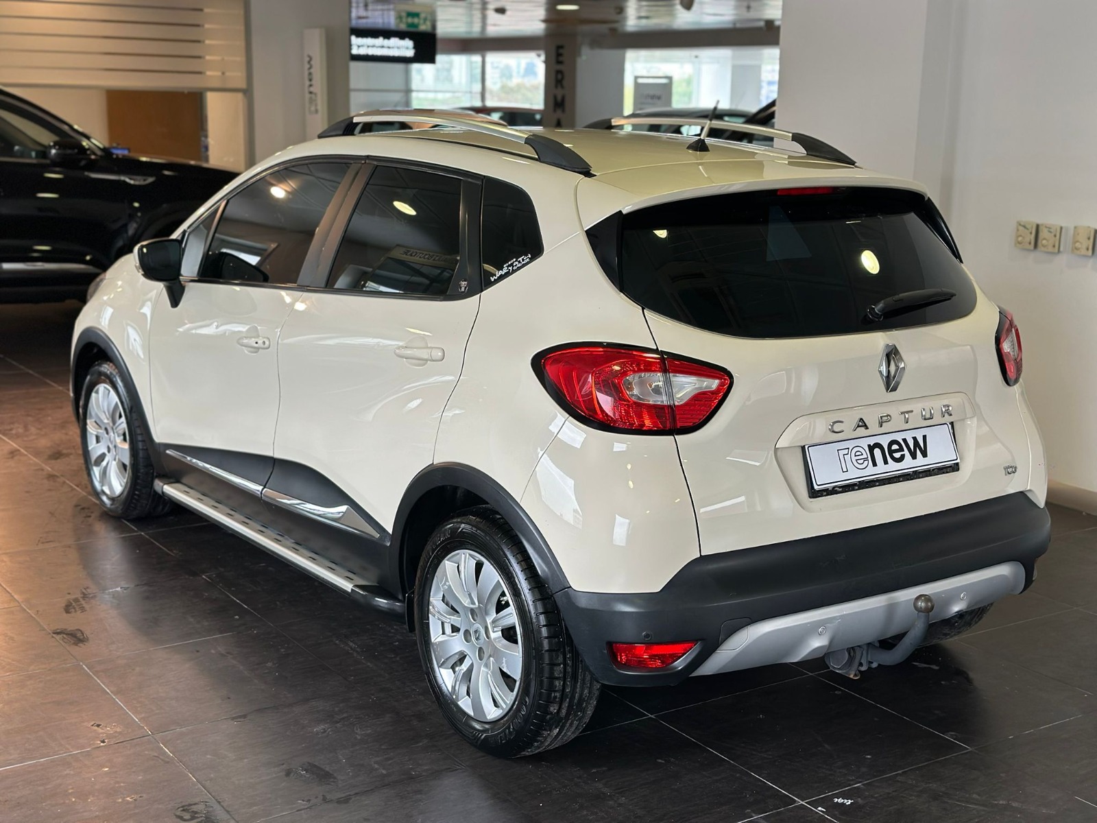 2013 Benzin Manuel Renault Captur Beyaz Ermat Motorlu Araçlar ve Tarım Ürünleri Sanayi Ticaret A.Ş.