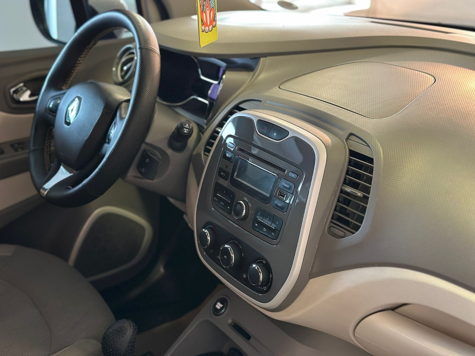 2013 Benzin Manuel Renault Captur Beyaz Ermat Motorlu Araçlar ve Tarım Ürünleri Sanayi Ticaret A.Ş.