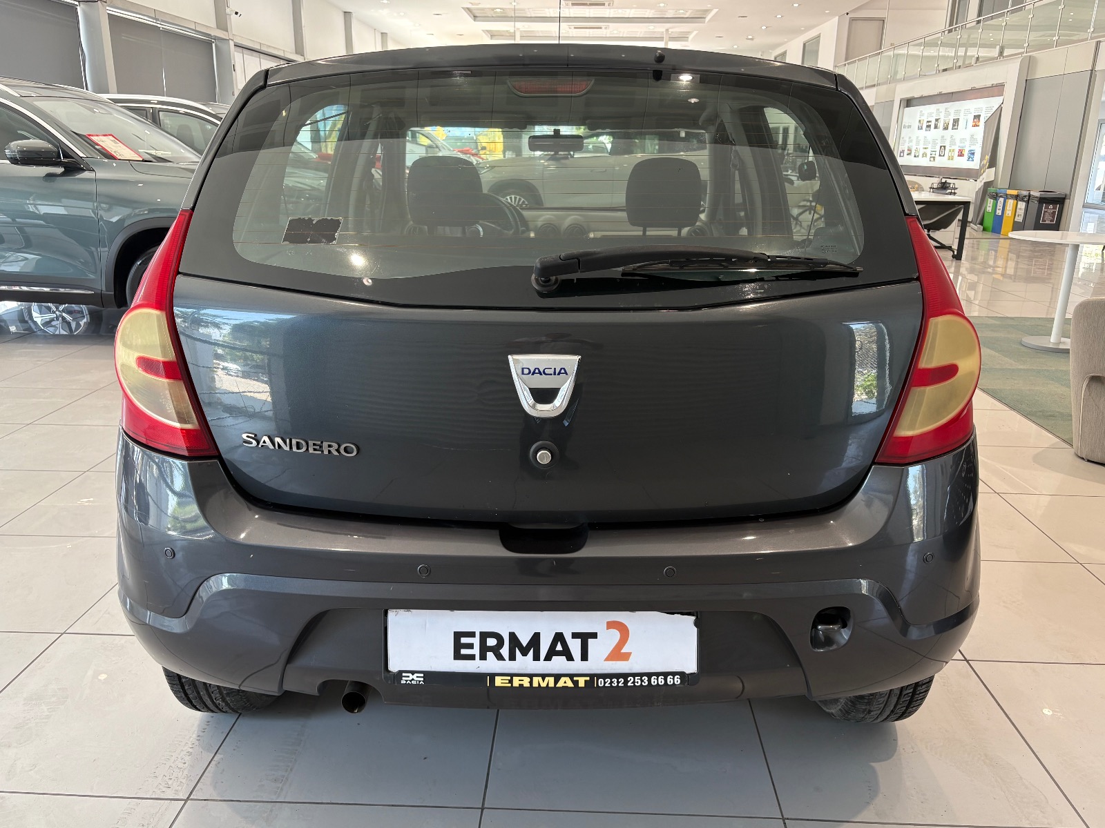 2011 Benzin Manuel Dacia Sandero Gri Ermat Motorlu Araçlar ve Tarım Ürünleri Sanayi Ticaret A.Ş.