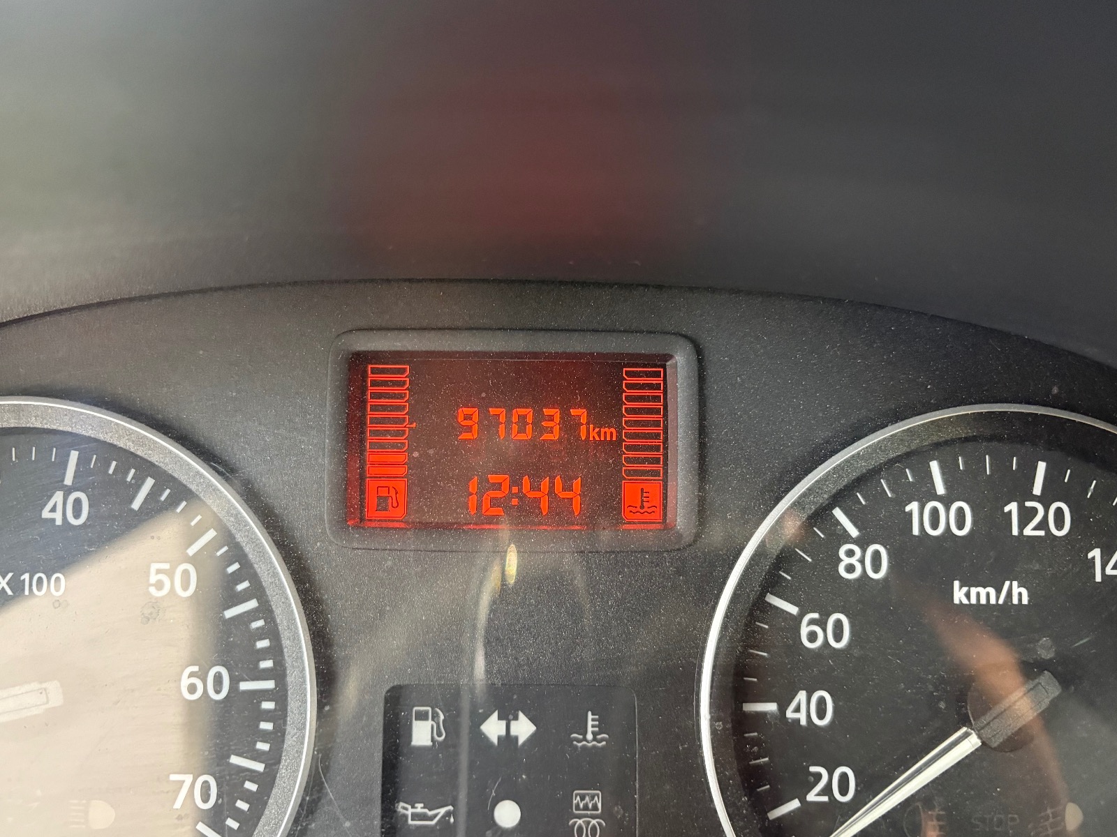 2011 Benzin Manuel Dacia Sandero Gri Ermat Motorlu Araçlar ve Tarım Ürünleri Sanayi Ticaret A.Ş.
