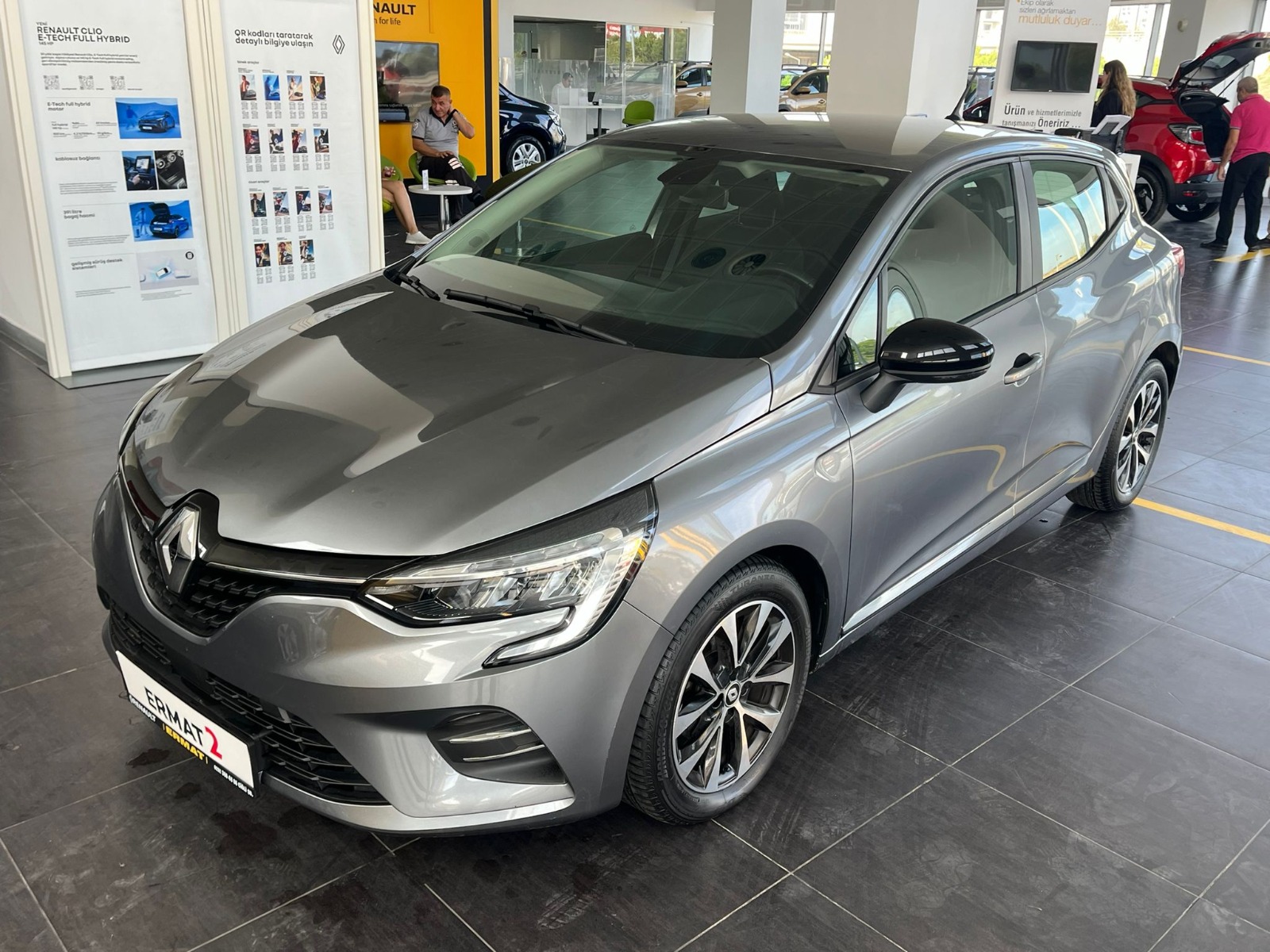 2023 Benzin Manuel Renault Clio Gri Ermat Motorlu Araçlar ve Tarım Ürünleri Sanayi Ticaret A.Ş.