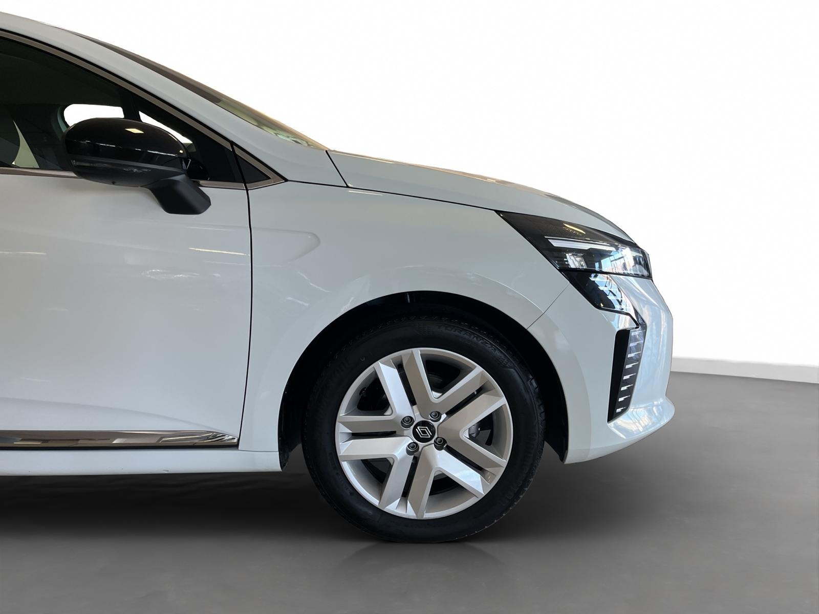 2025 Benzin Otomatik Renault Clio Beyaz Ermat Motorlu Araçlar ve Tarım Ürünleri Sanayi Ticaret A.Ş.