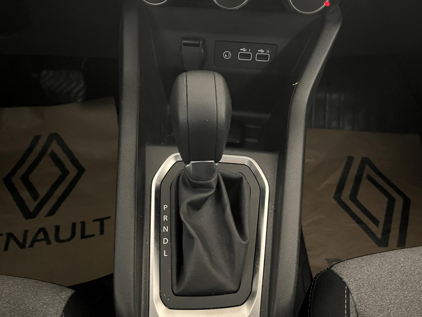 2025 Benzin Otomatik Renault Clio Beyaz Ermat Motorlu Araçlar ve Tarım Ürünleri Sanayi Ticaret A.Ş.