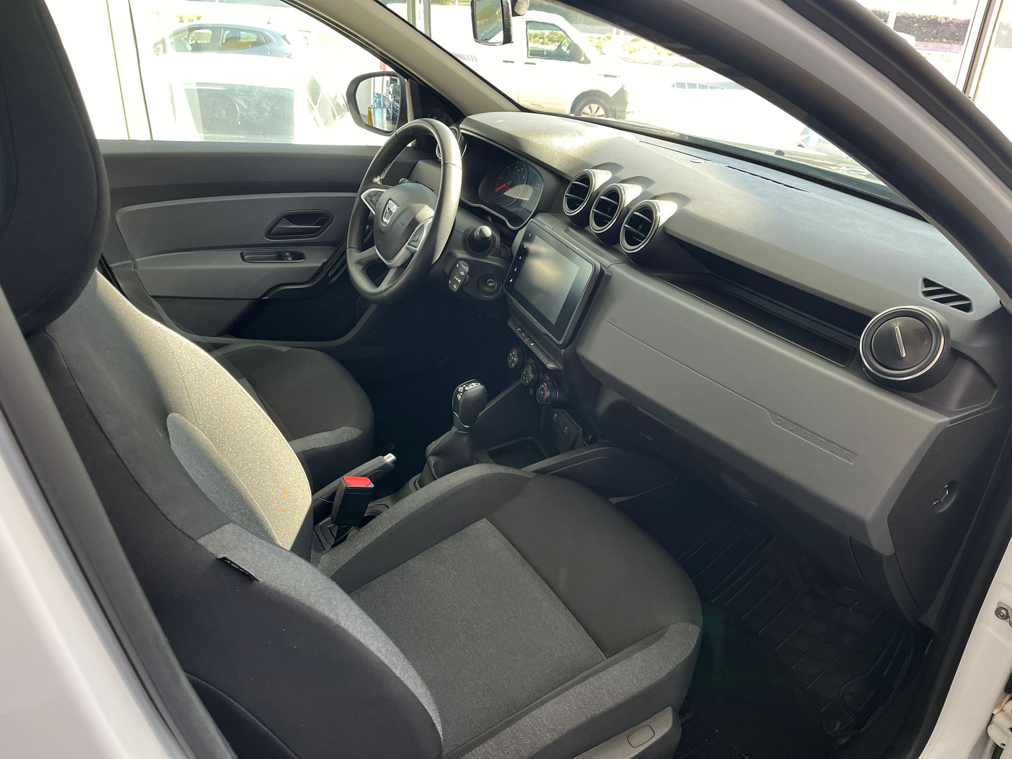 2021 Benzin Otomatik Dacia Duster Beyaz Ermat Motorlu Araçlar ve Tarım Ürünleri Sanayi Ticaret A.Ş.
