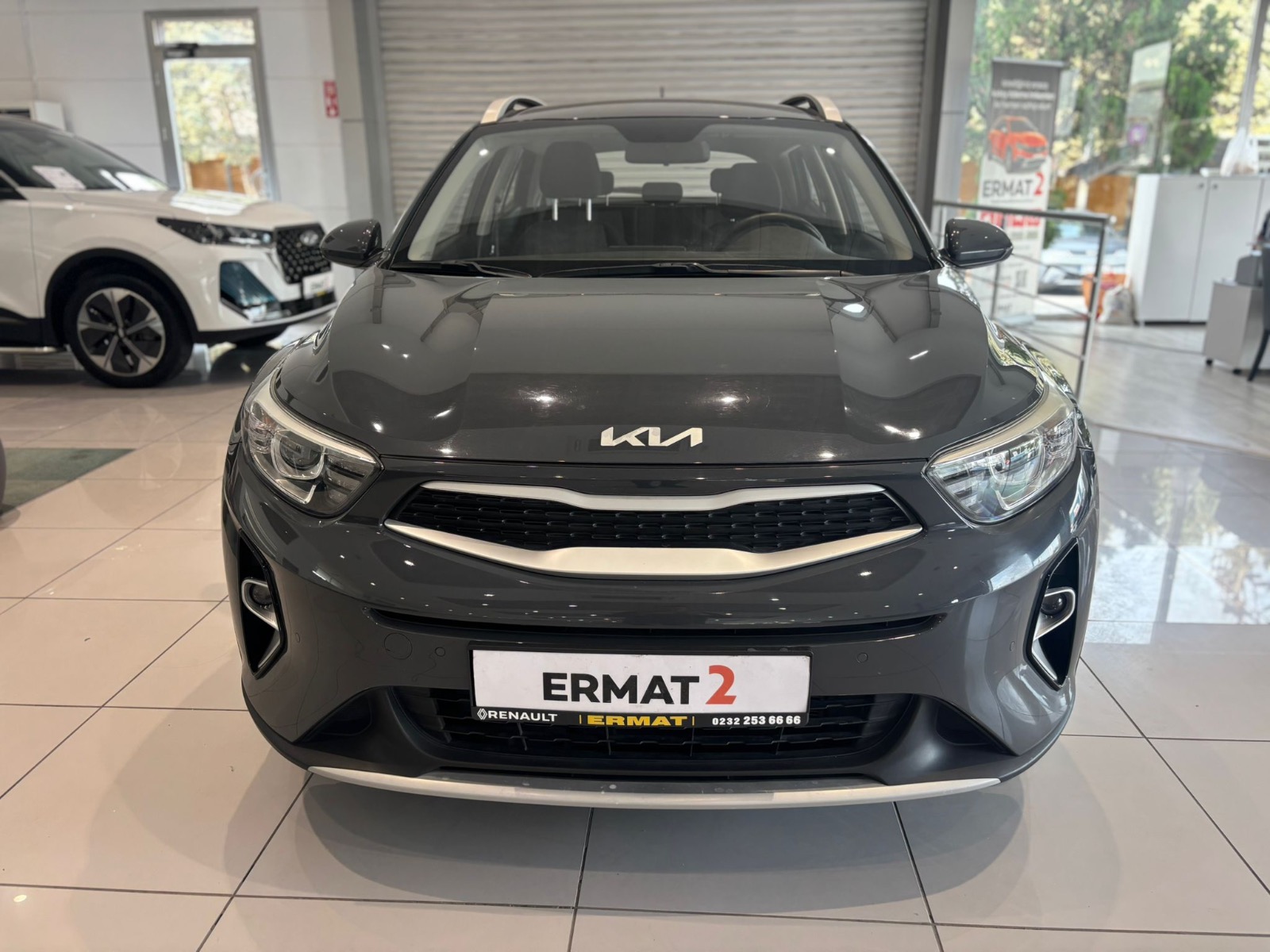 2021 Benzin Manuel Kia Stonic Gri Ermat Motorlu Araçlar ve Tarım Ürünleri Sanayi Ticaret A.Ş.