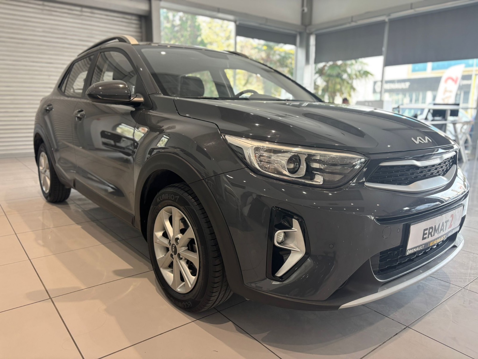 2021 Benzin Manuel Kia Stonic Gri Ermat Motorlu Araçlar ve Tarım Ürünleri Sanayi Ticaret A.Ş.