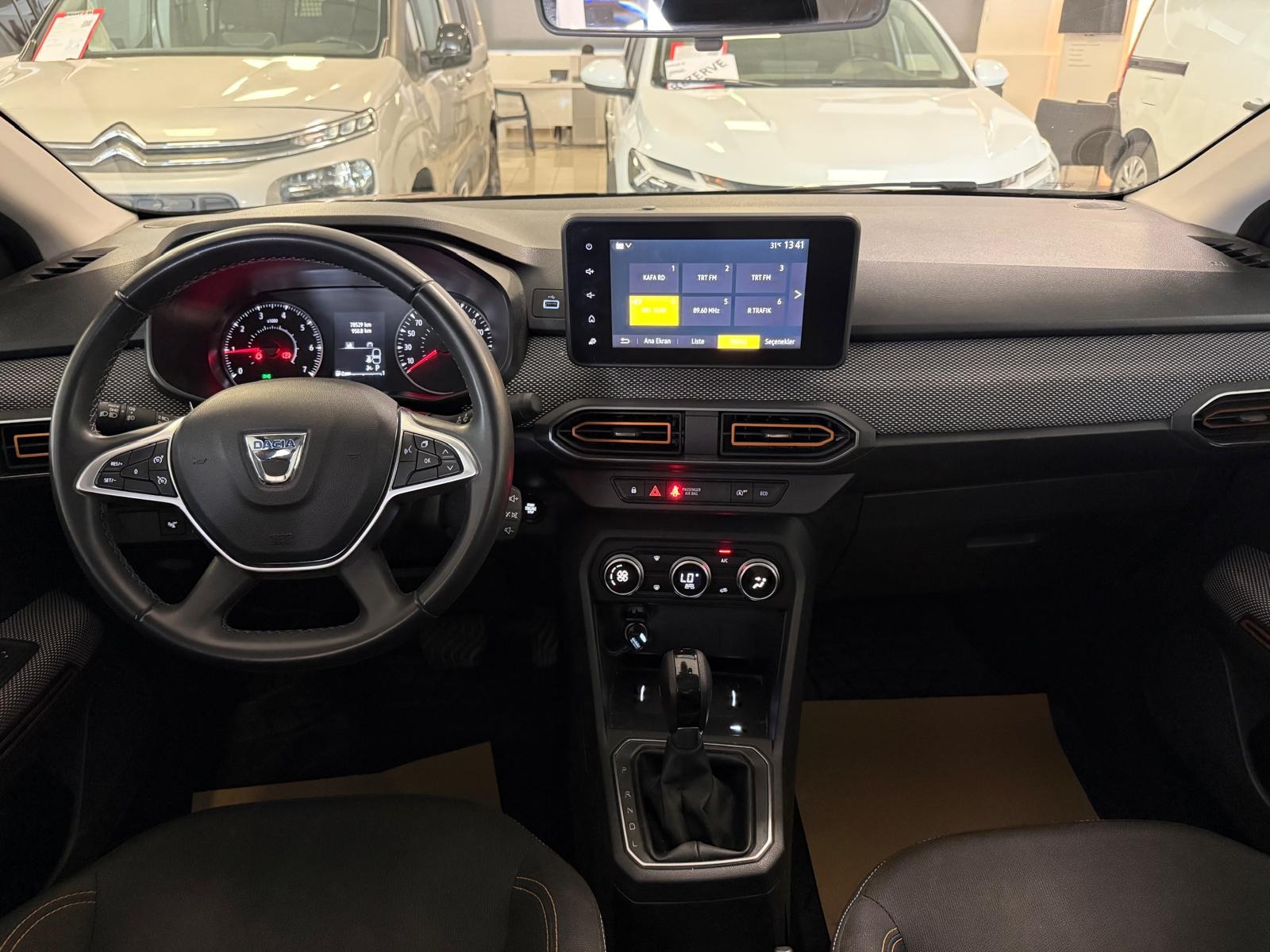 2022 Benzin Otomatik Dacia Sandero Stepway Turuncu Ermat Motorlu Araçlar ve Tarım Ürünleri Sanayi Ticaret A.Ş.