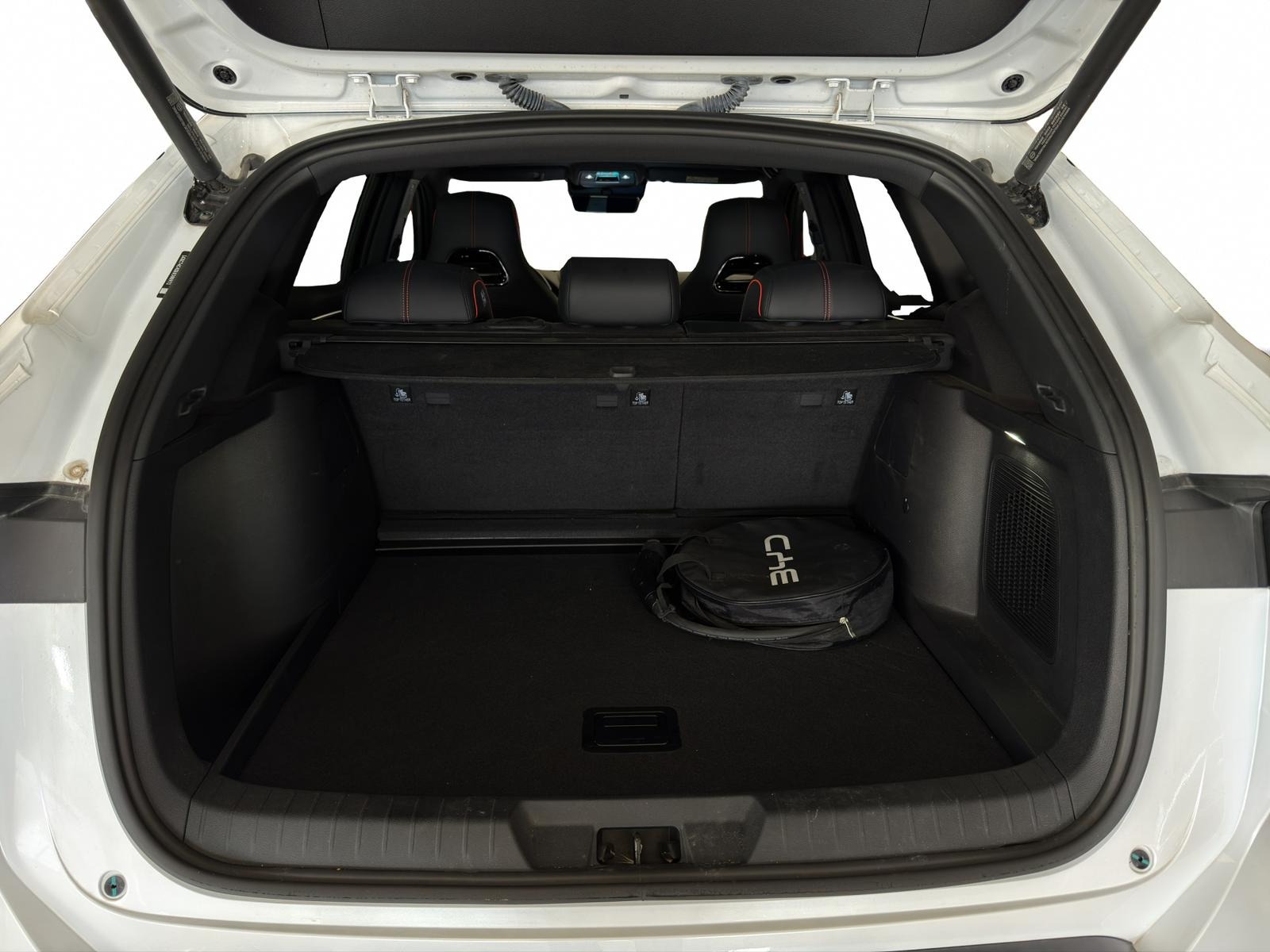 2024 PHEV Otomatik BYD Seal U Beyaz Ermat Motorlu Araçlar ve Tarım Ürünleri Sanayi Ticaret A.Ş.